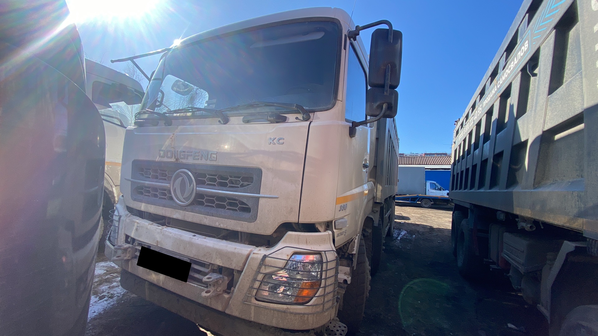 Самосвал Dongfeng KC 