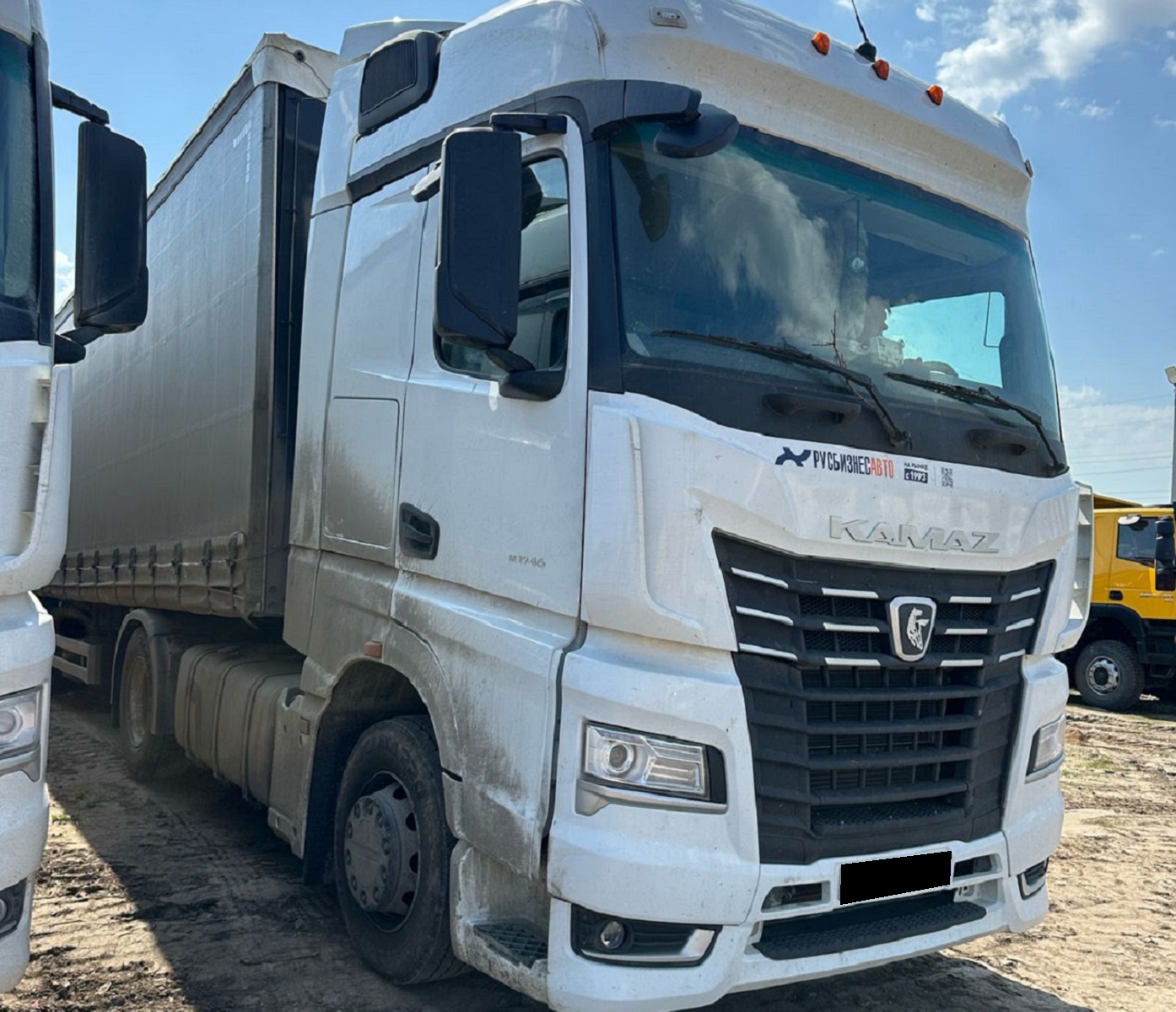 Тягач седельный Камаз 54901-70014-СА (М1946 C321-4A19-CA)