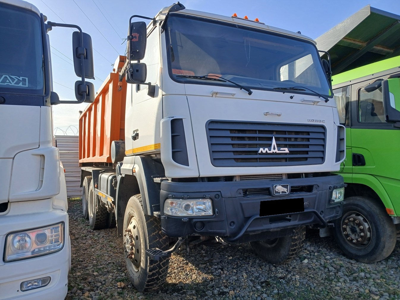 Самосвал МАЗ-6514Н9-472-000