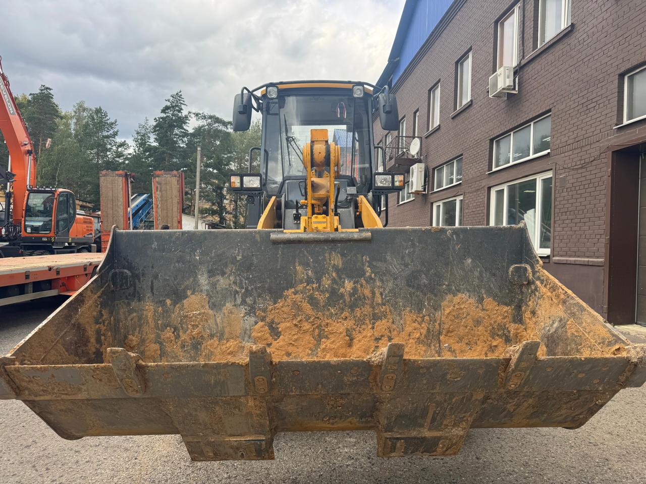 Погрузчик фронтальный Liugong CLG835H