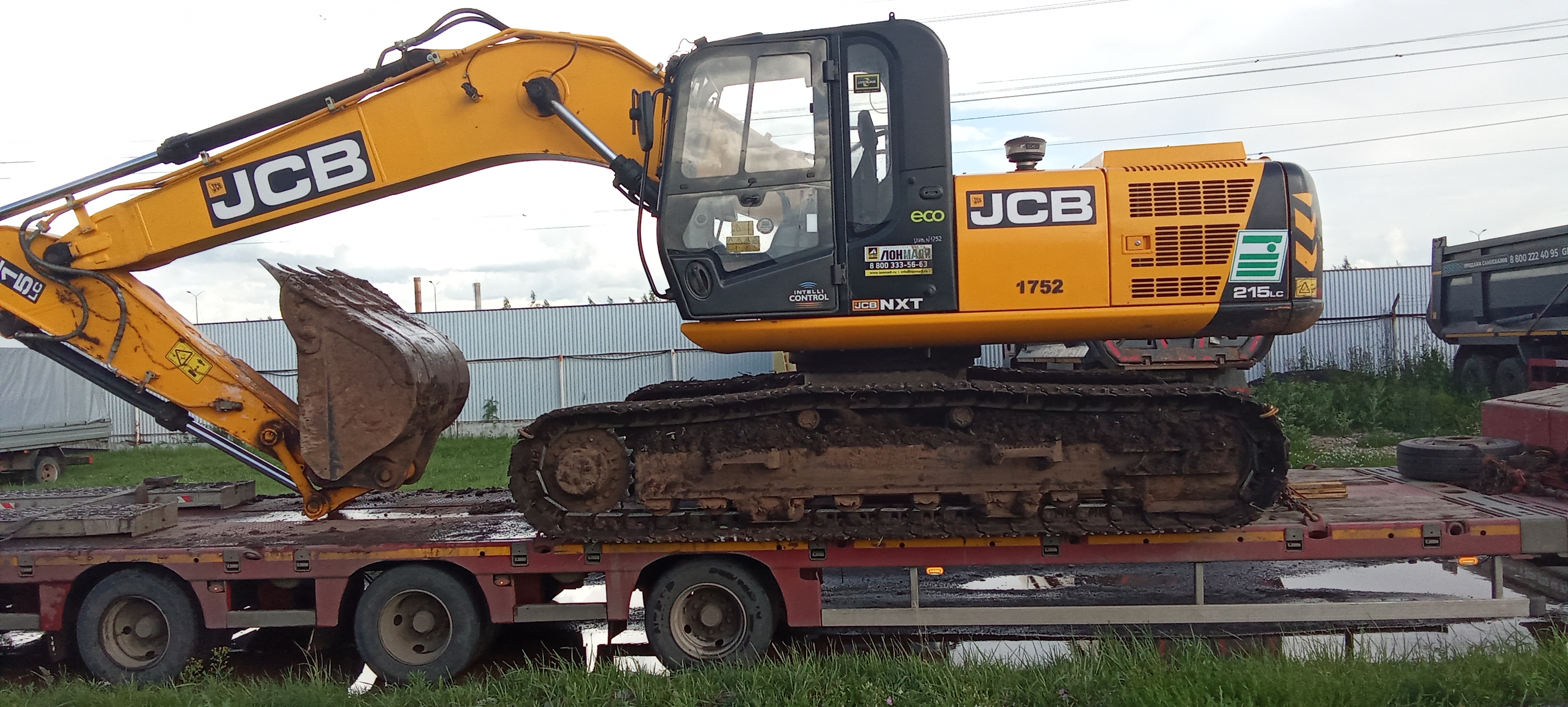 Экскаватор JCB JS215LC