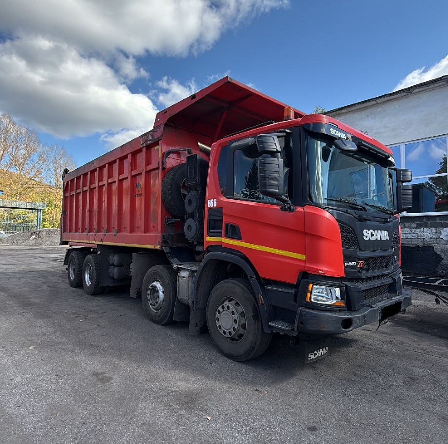 Самосвал Scania P440B8X4HZ