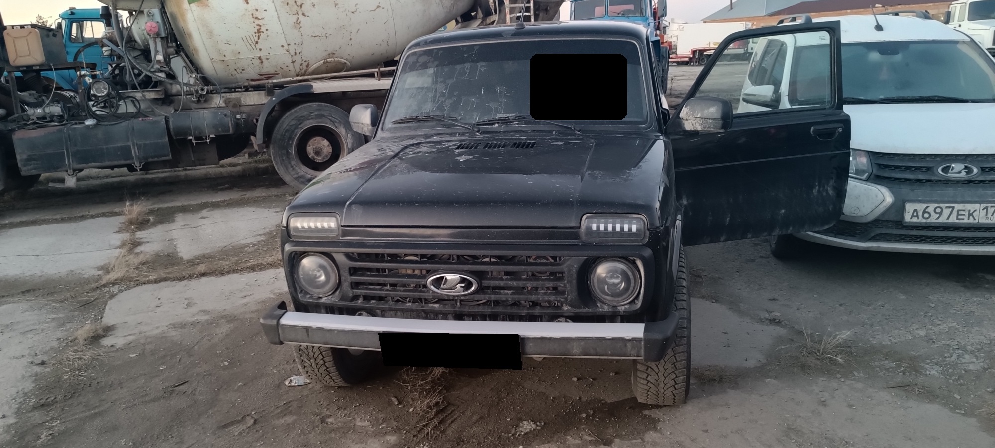 Lada 4x4 212140