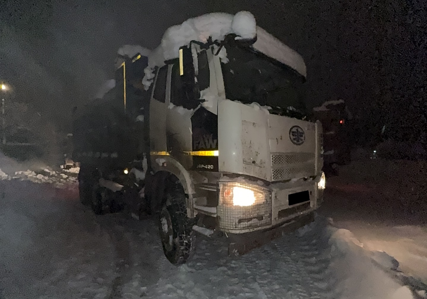 Самосвал Faw J6 CA3250P66K24L1TE5