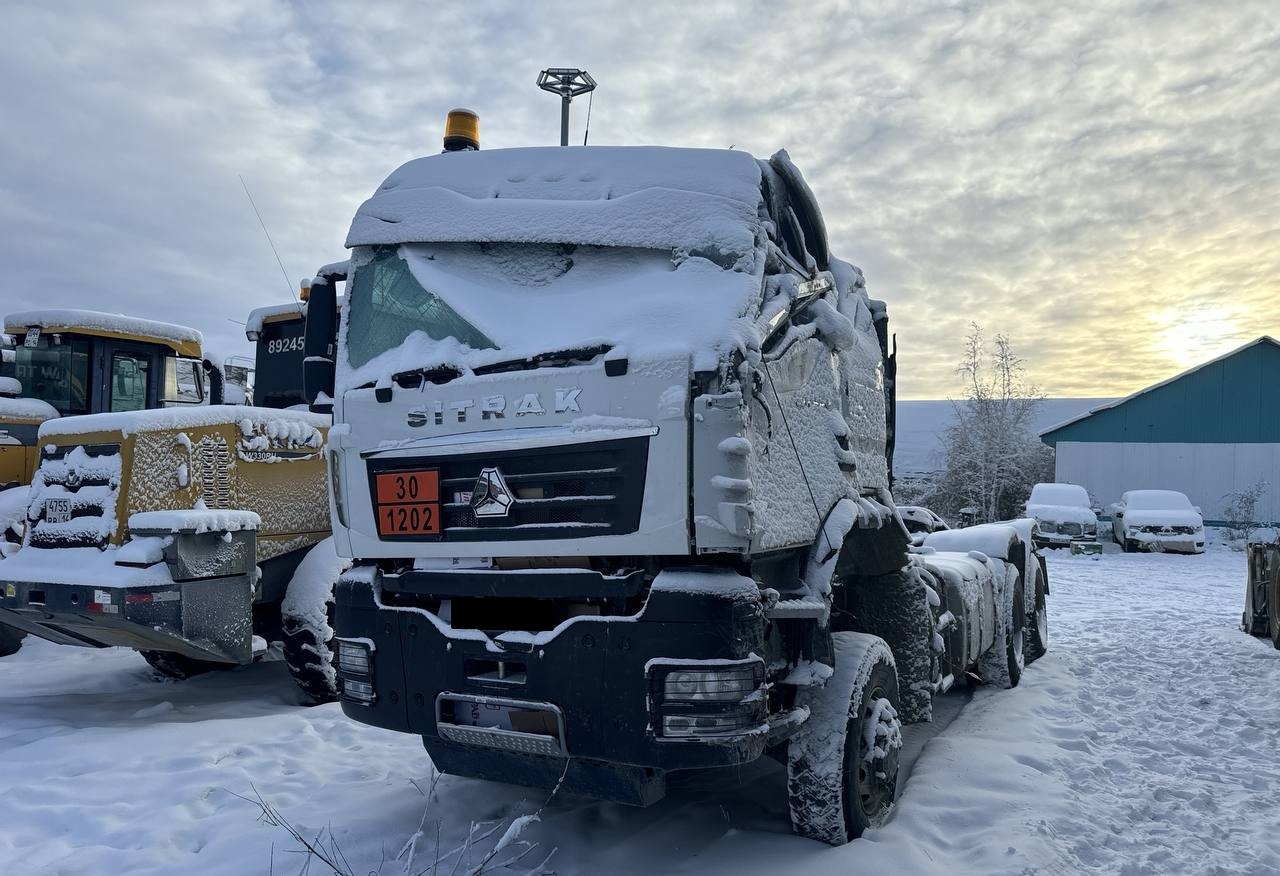 Тягач седельный Sitrak С7Н ZZ4406V395ME