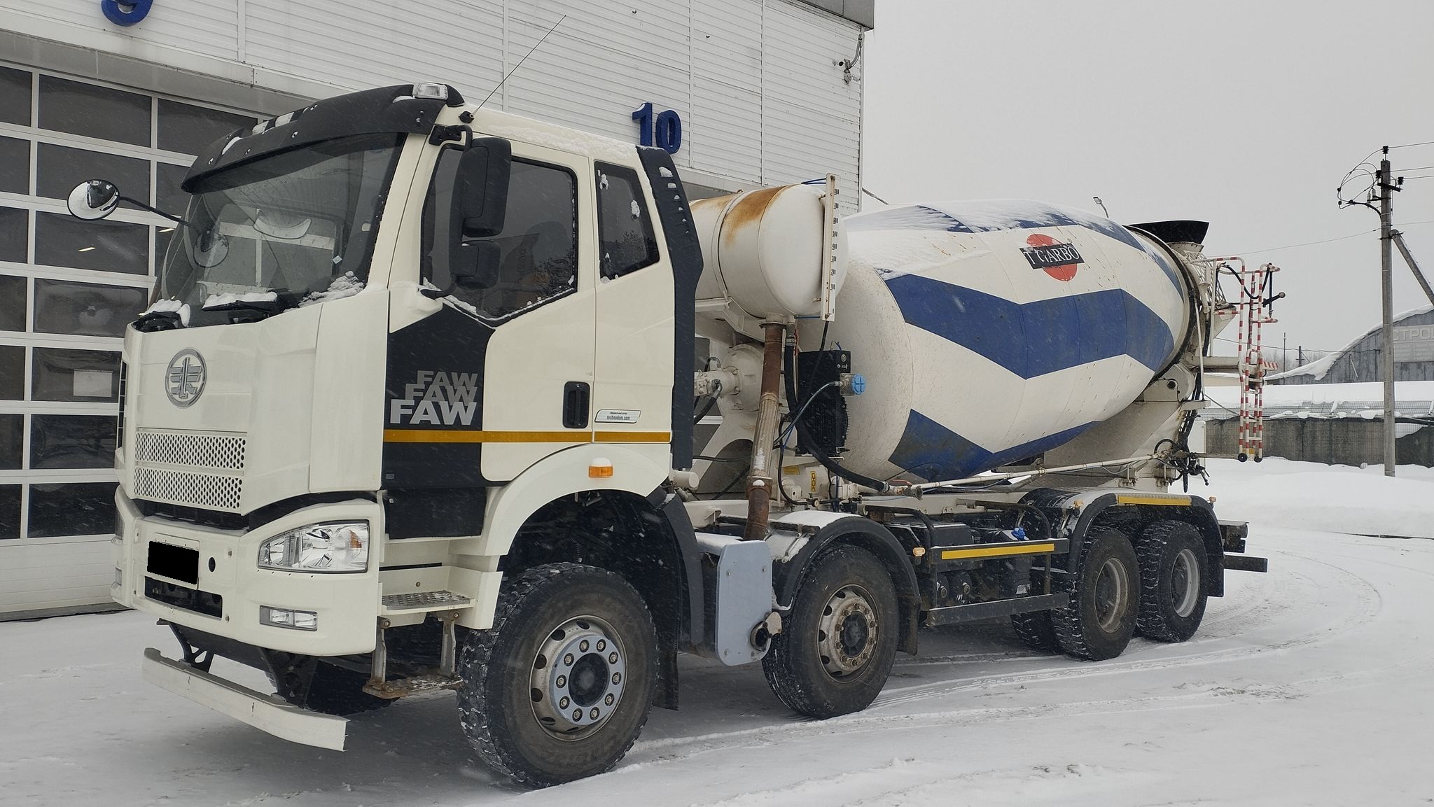 Автобетоносмеситель Tigarbo 69367S