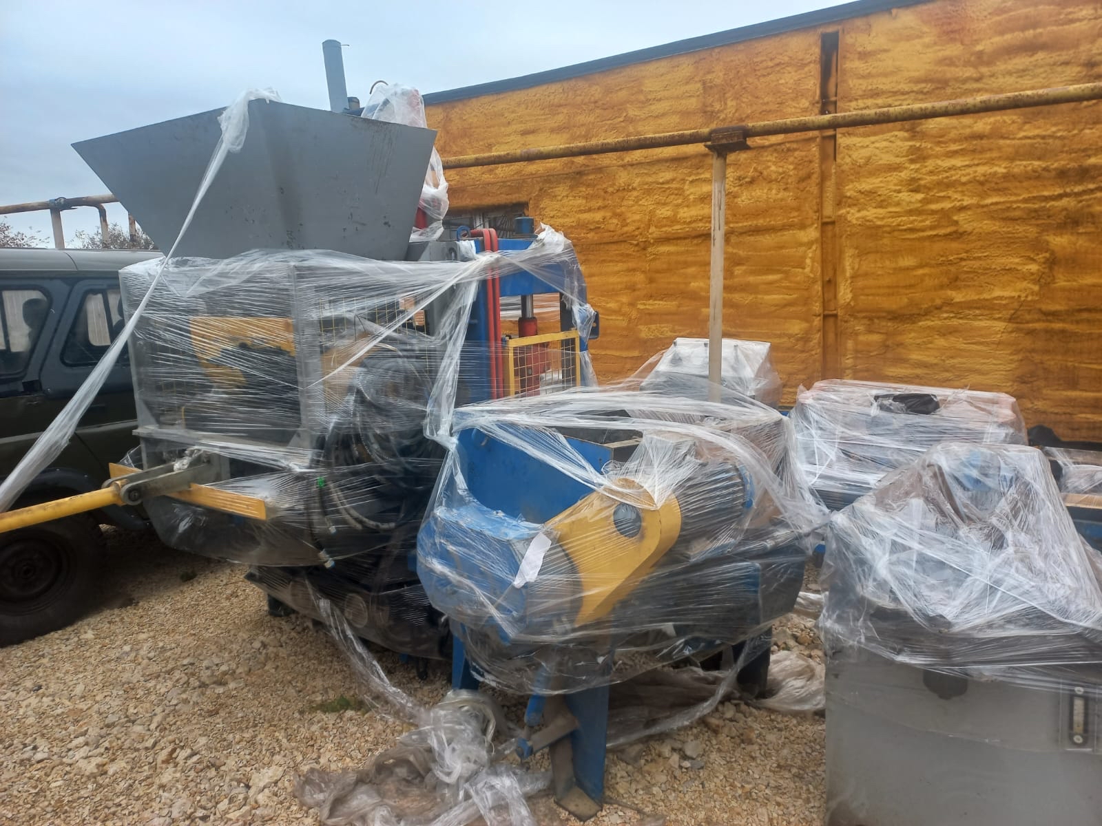 Комплекс для изготовления строительных изделий Рифей-Удар-А-БПд-350 