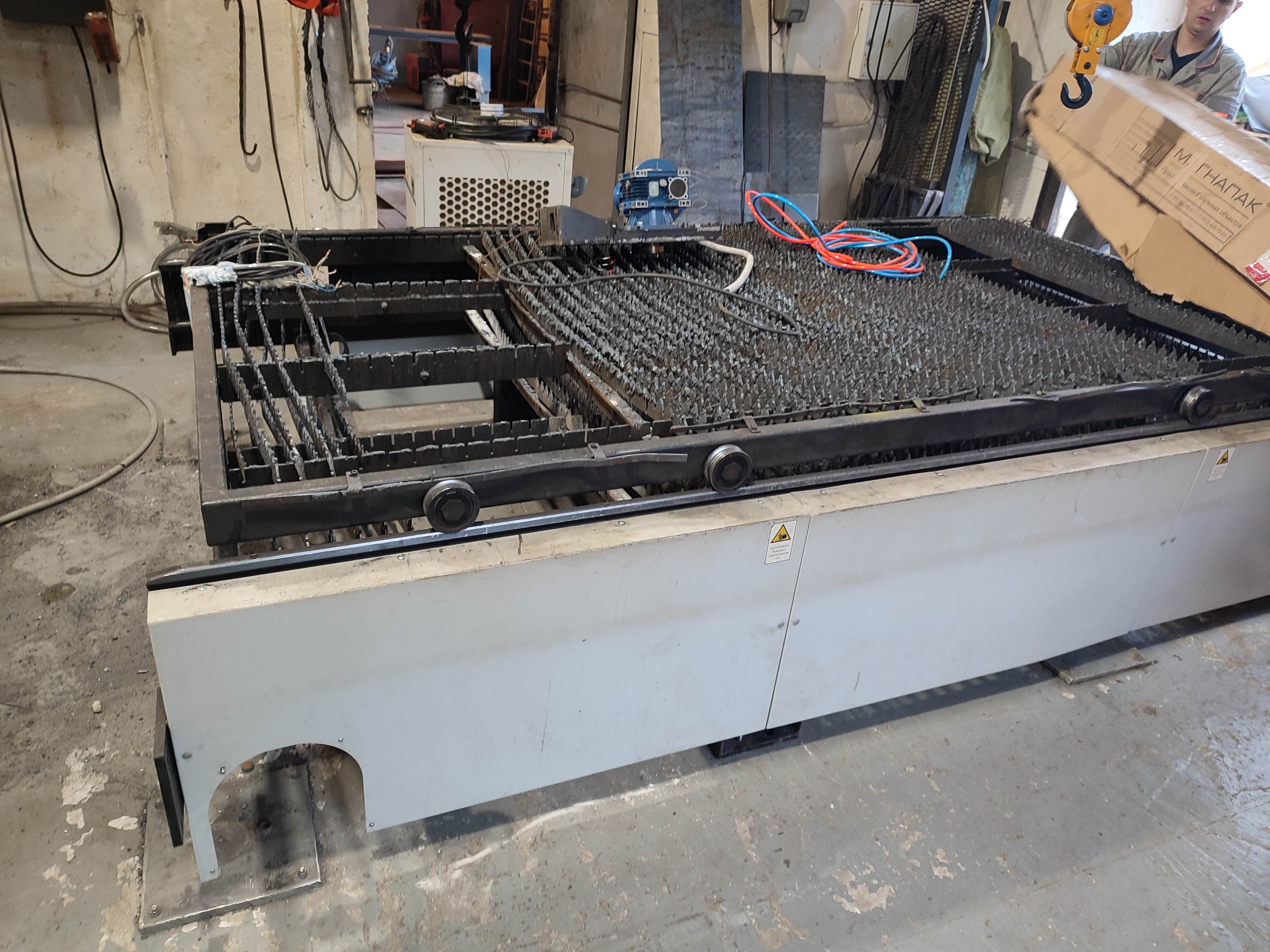 Комплекс лазерной резки Champion-3015-ET-3000 W-IPG 