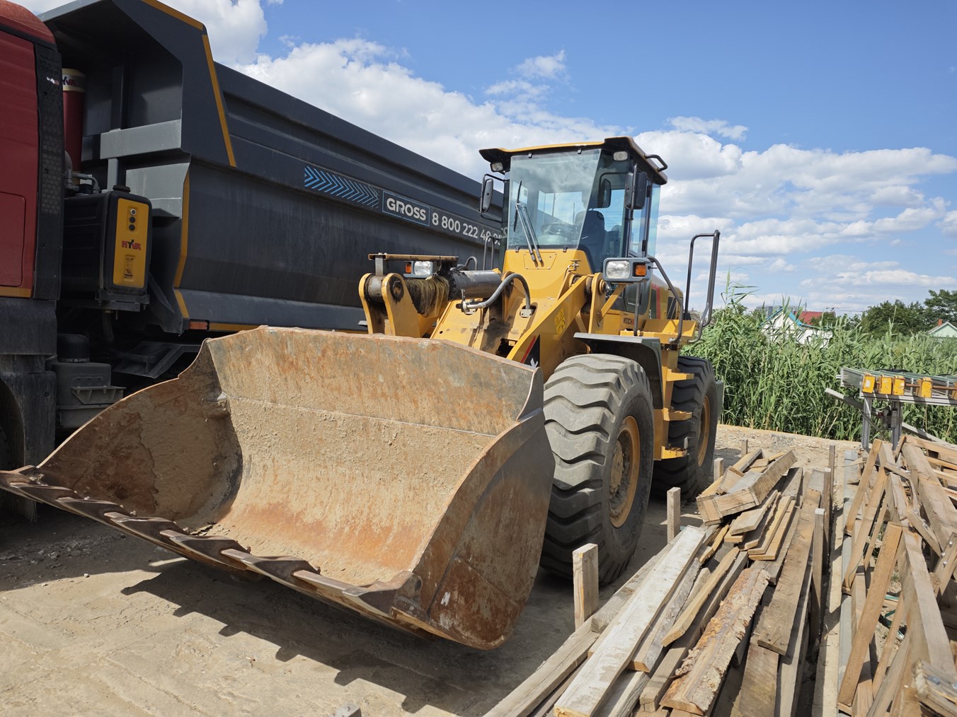 Погрузчик фронтальный Lovol FL955F-N