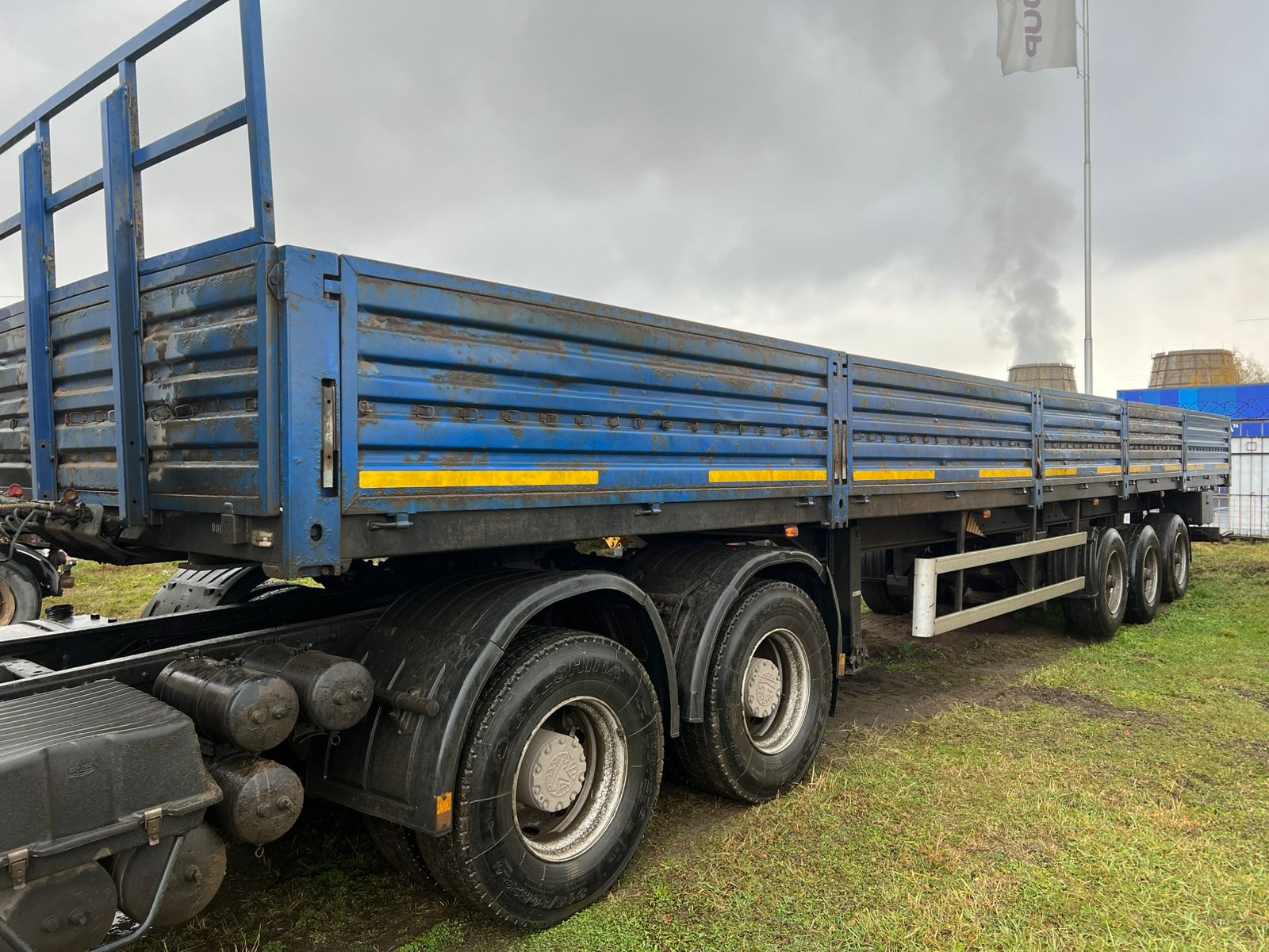 Полуприцеп бортовой ТЗА 588513