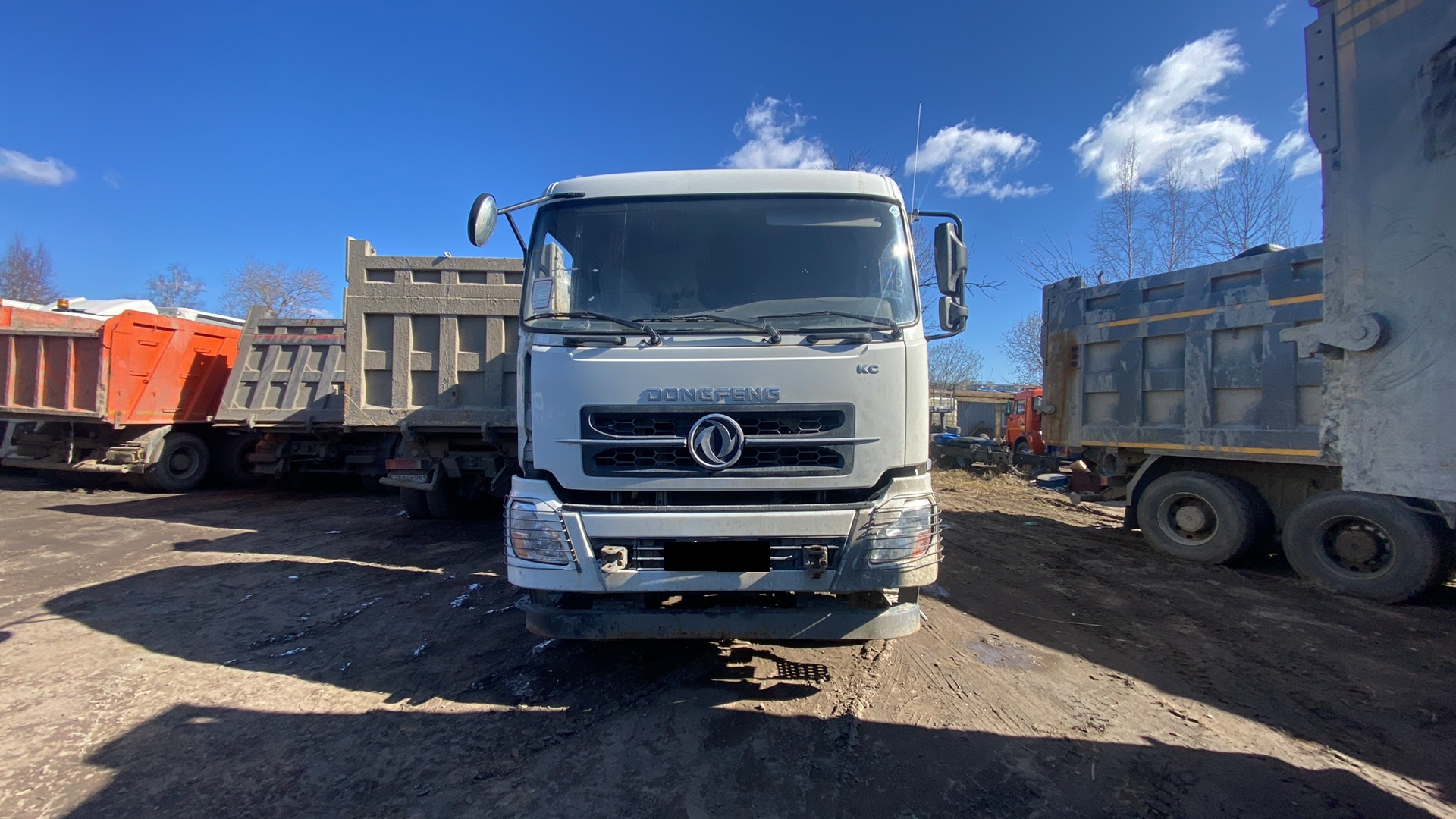 Самосвал Dongfeng KC