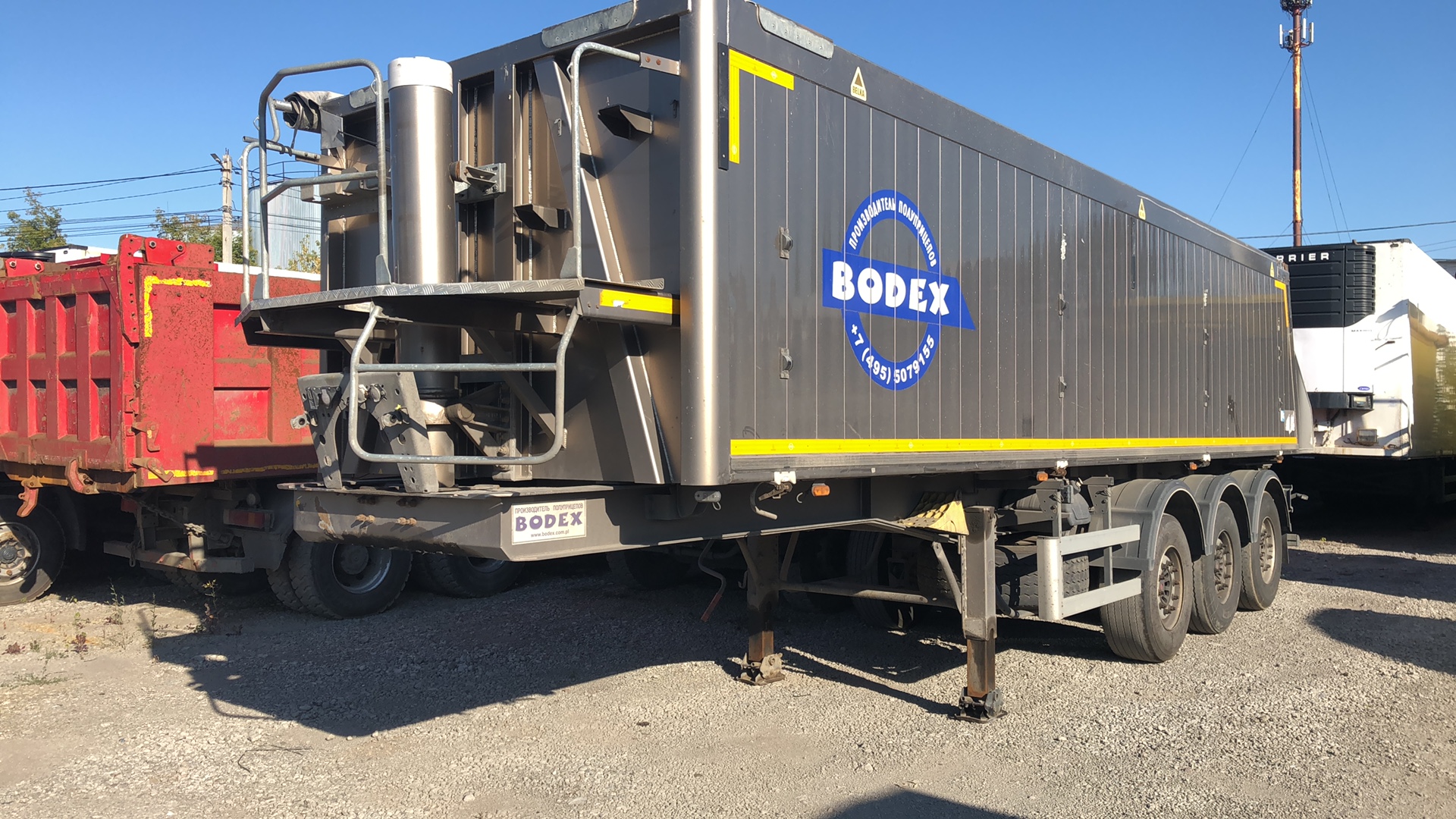 Полуприцеп-самосвал Bodex KIS 3WA1