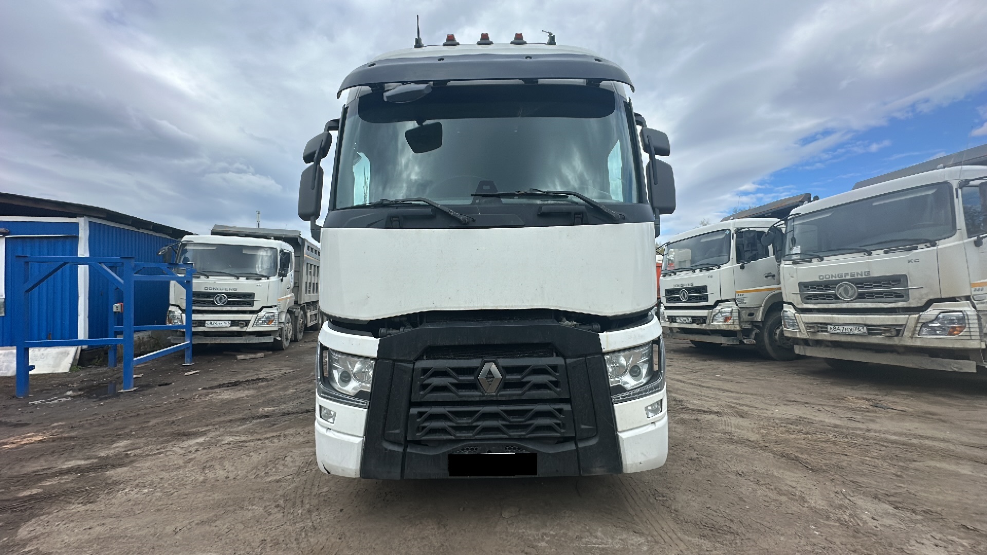 Тягач седельный Renault T 4X2