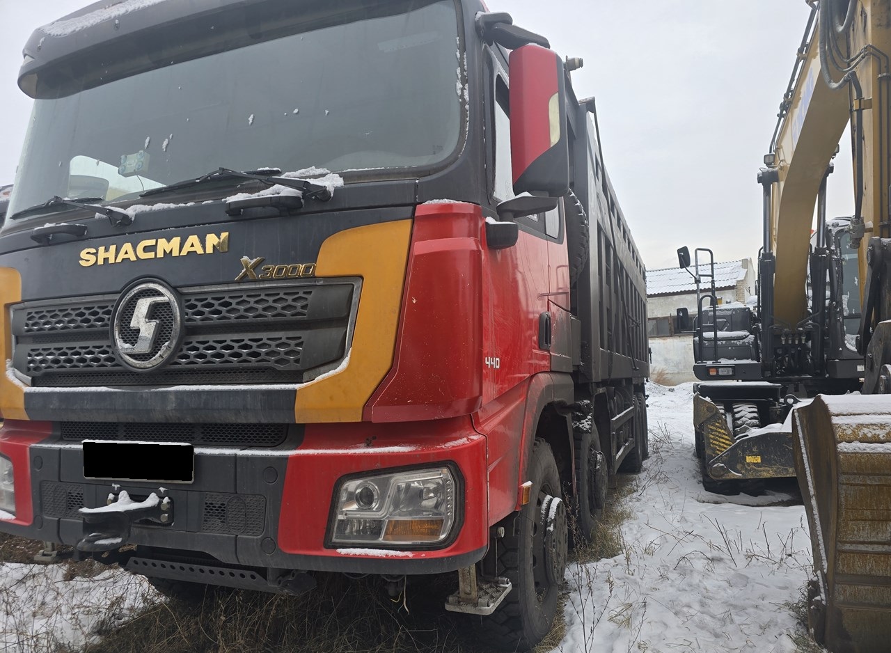 Самосвал Shacman SX33186W366C