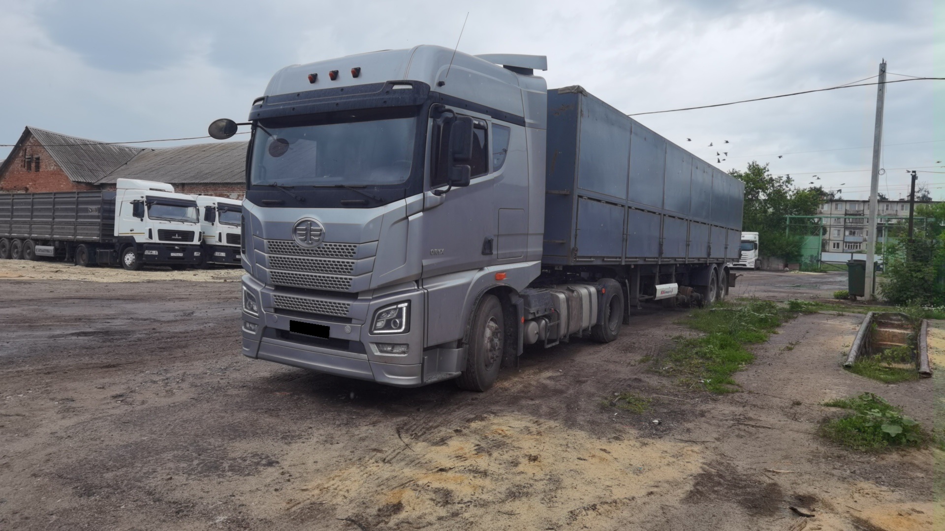 Тягач седельный Faw JH6