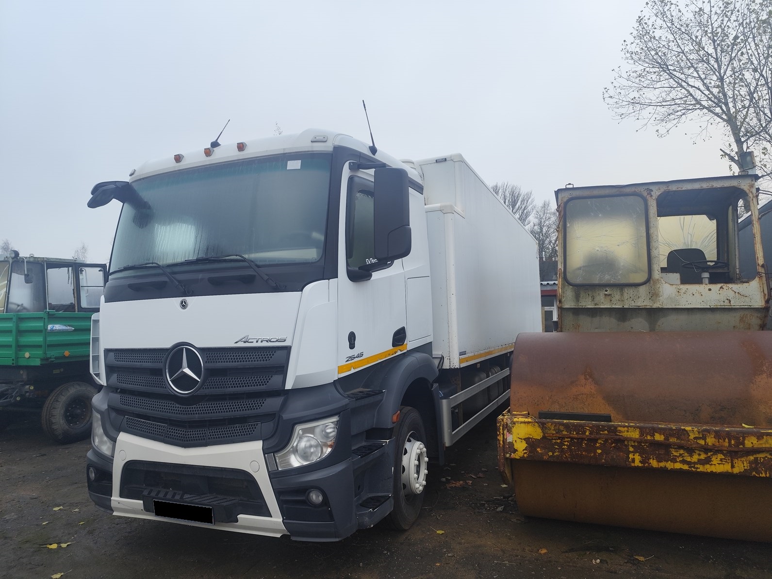 Фургон изотермический АФ-6738B0-02