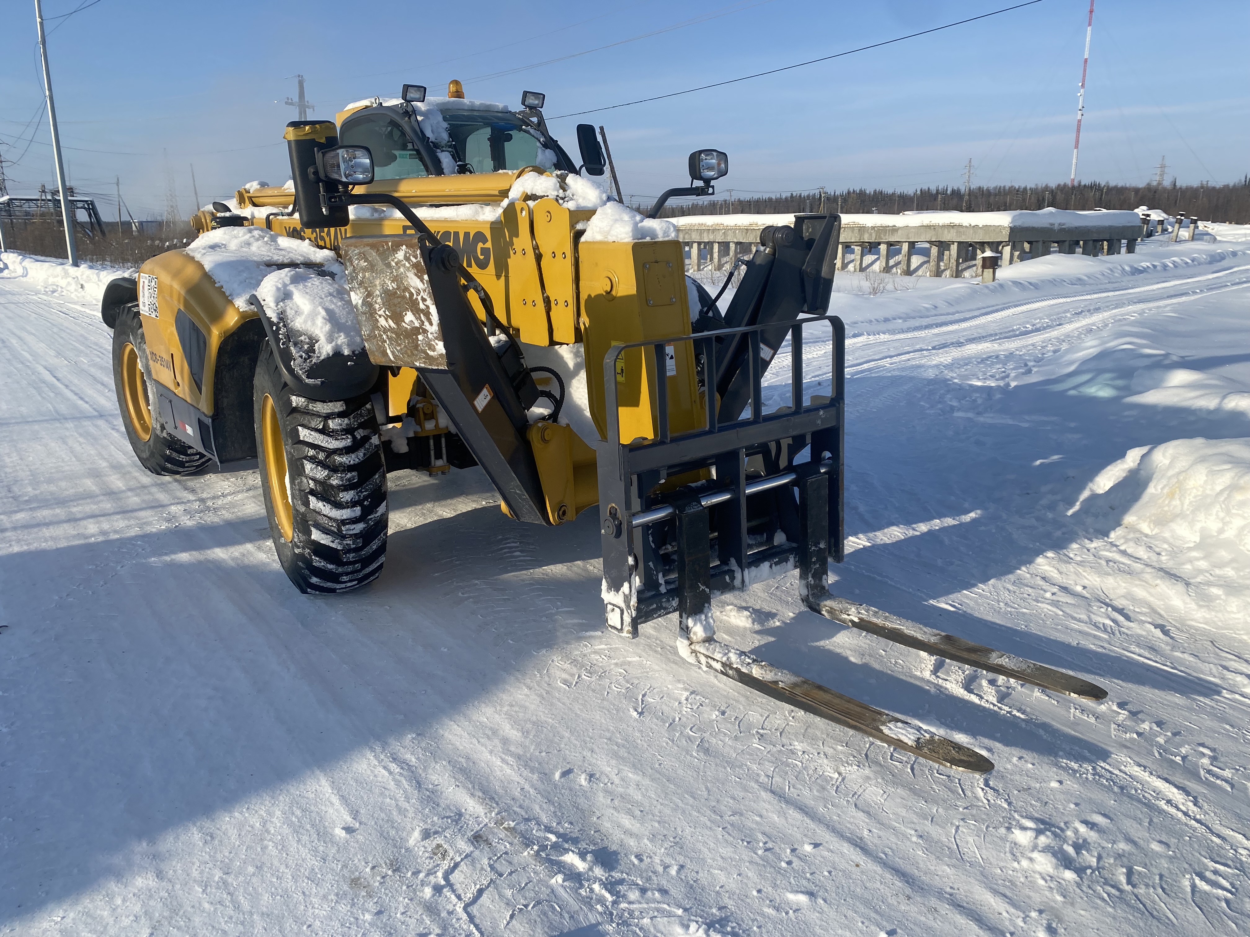 Фронтальный погрузчик XCMG XC6-3514V