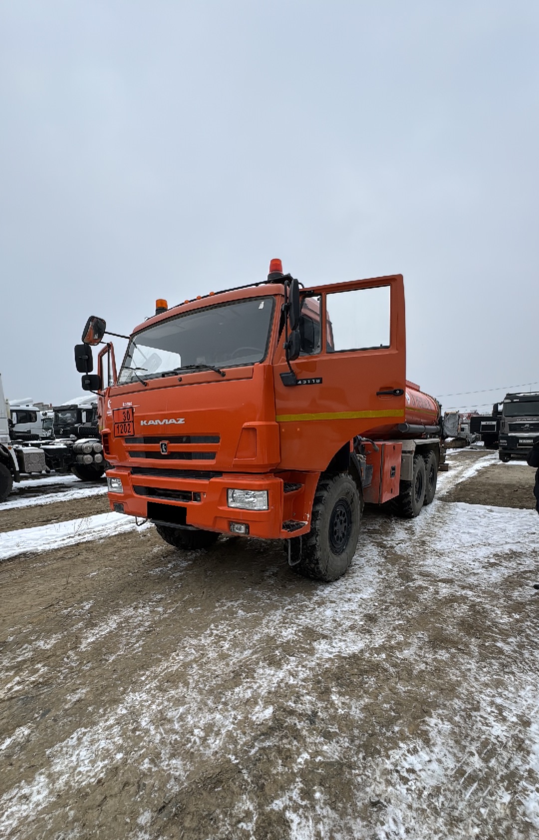 Автоцистерна Нефаз 66062-А5