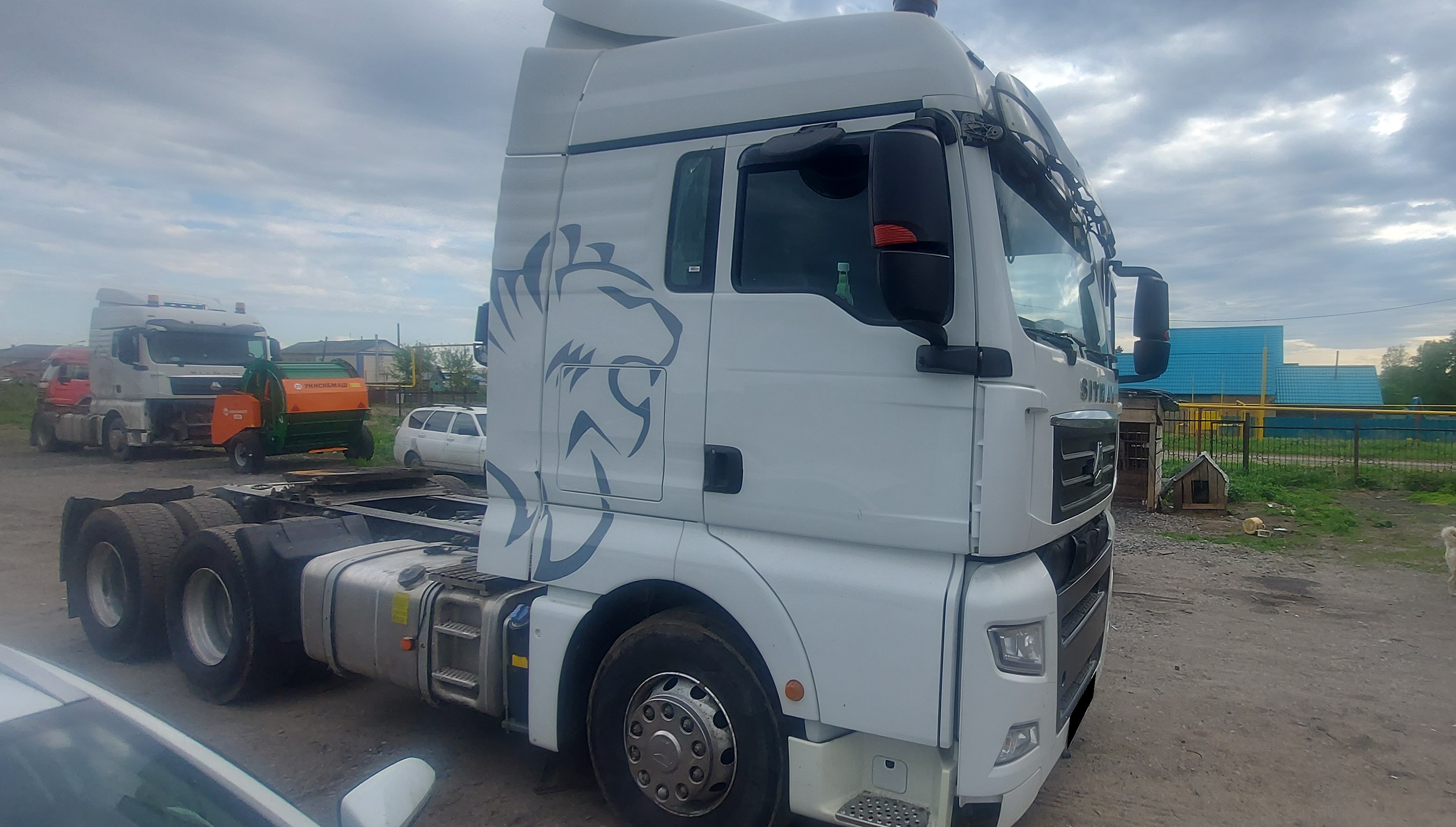 Тягач седельный Sitrak C7H ZZ4256V364HE