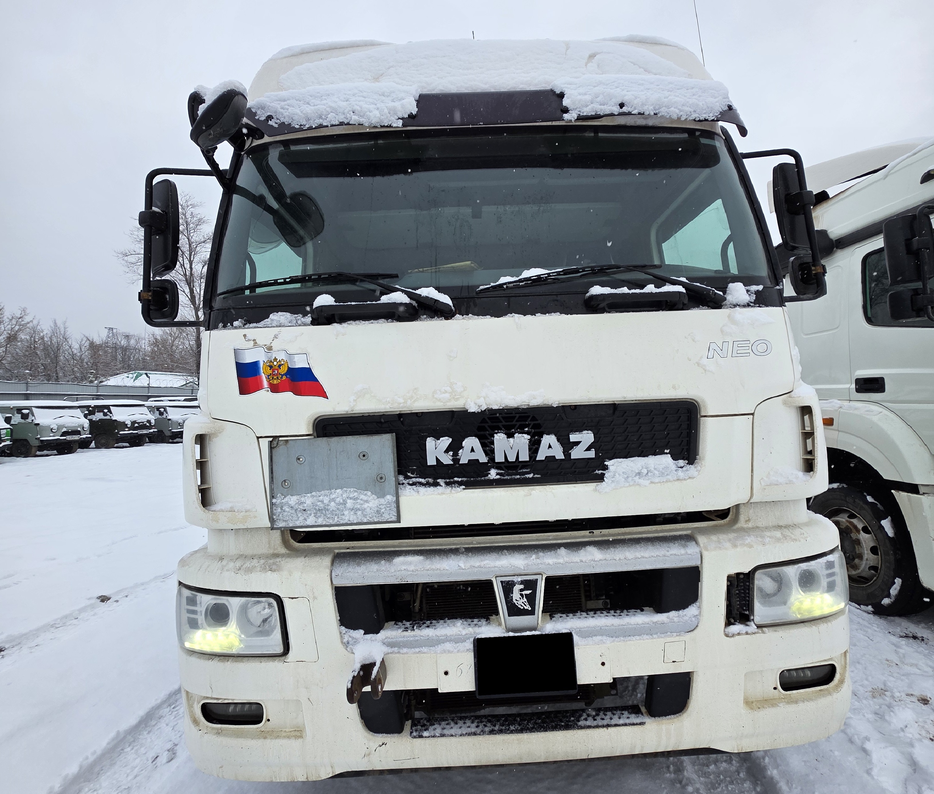 Тягач седельный КАМАЗ M1840