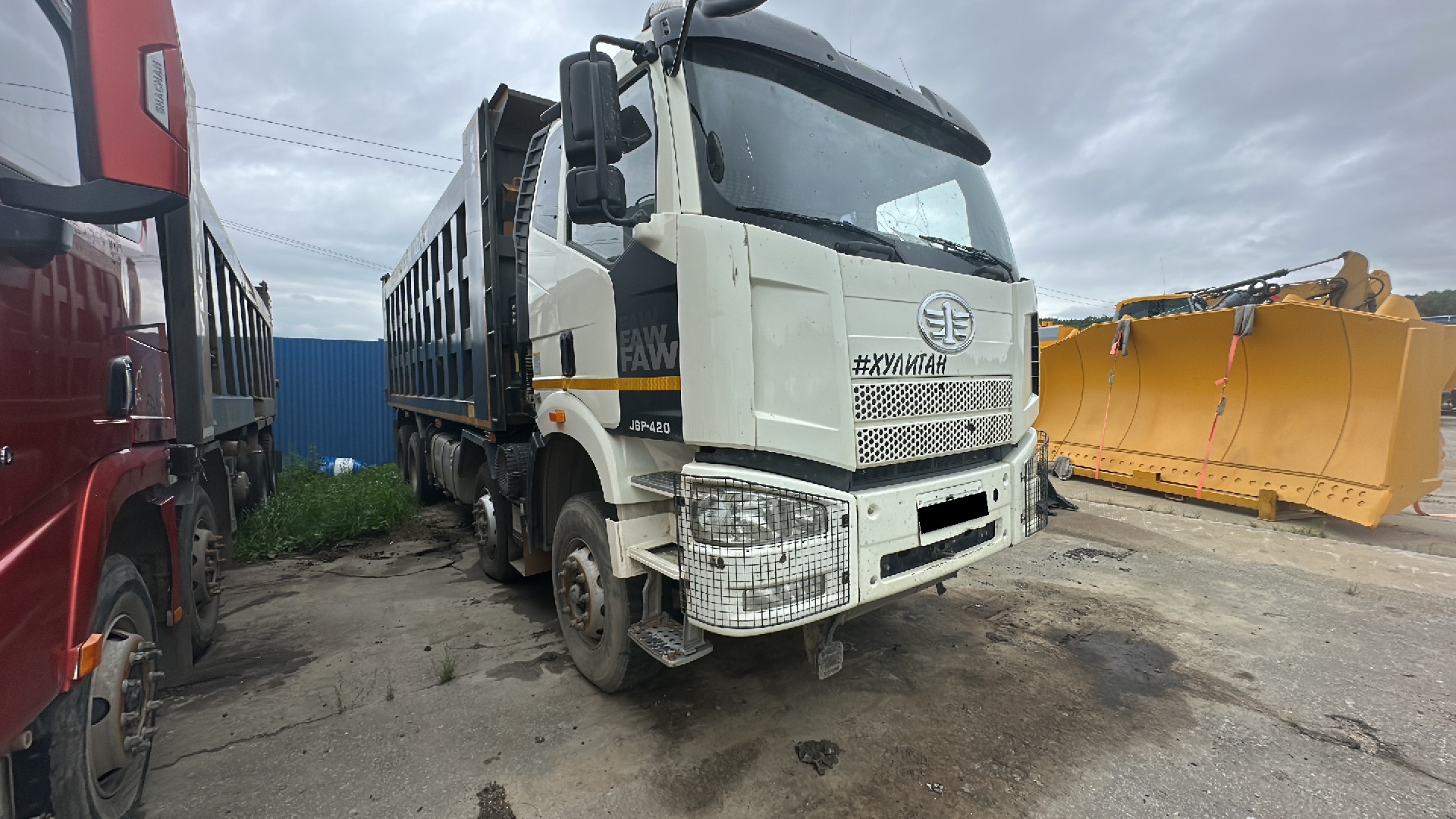 Самосвал Faw J6 CA3310P66K24T4E5