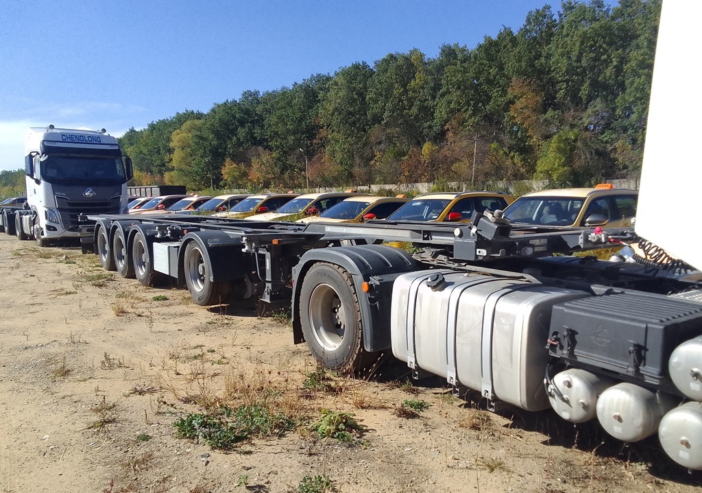 Полуприцеп-контейнеровоз Тонар 99891