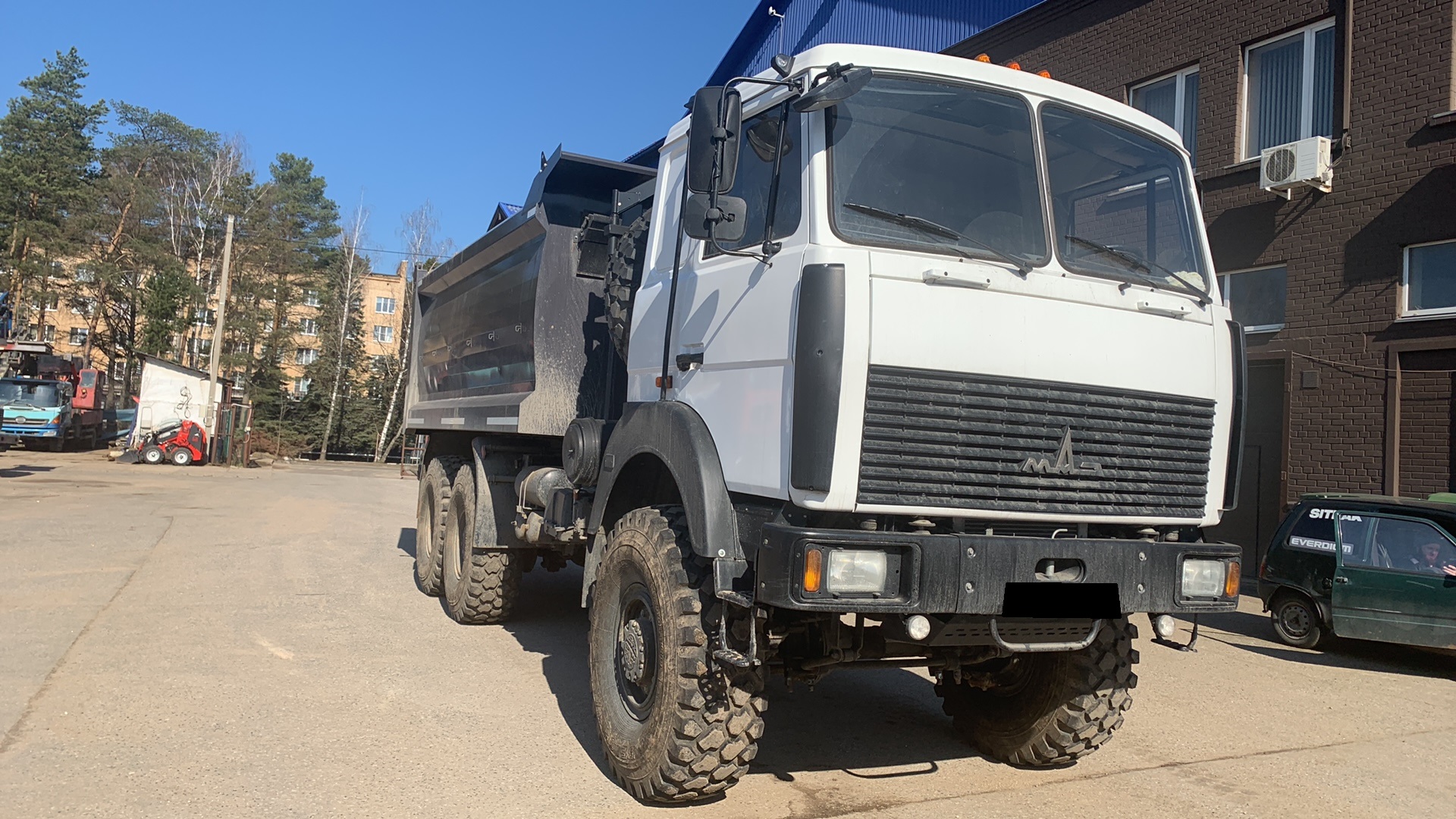 Cамосвал МАЗ 6317F9-571-051