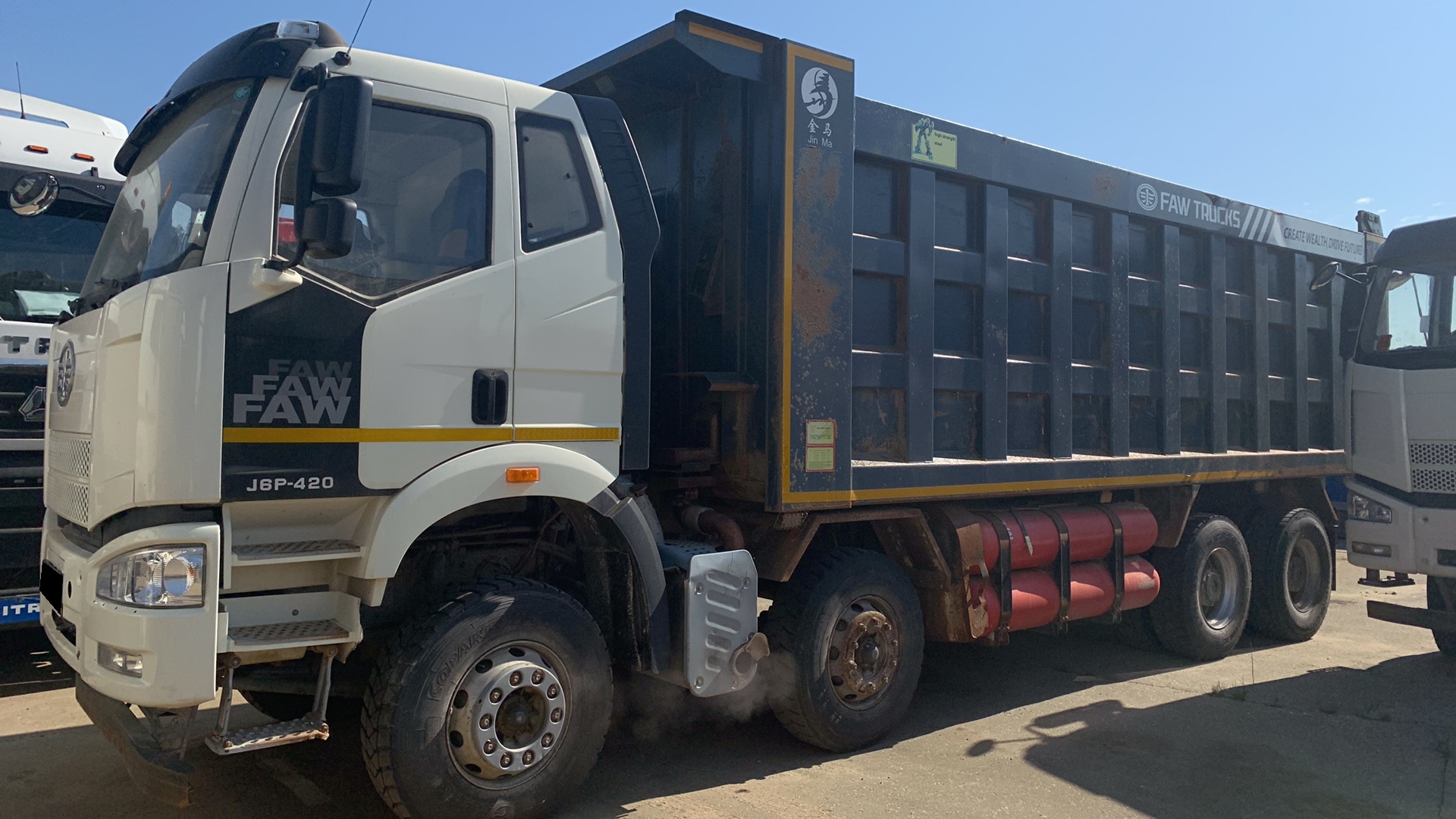 Самосвал Faw J6 