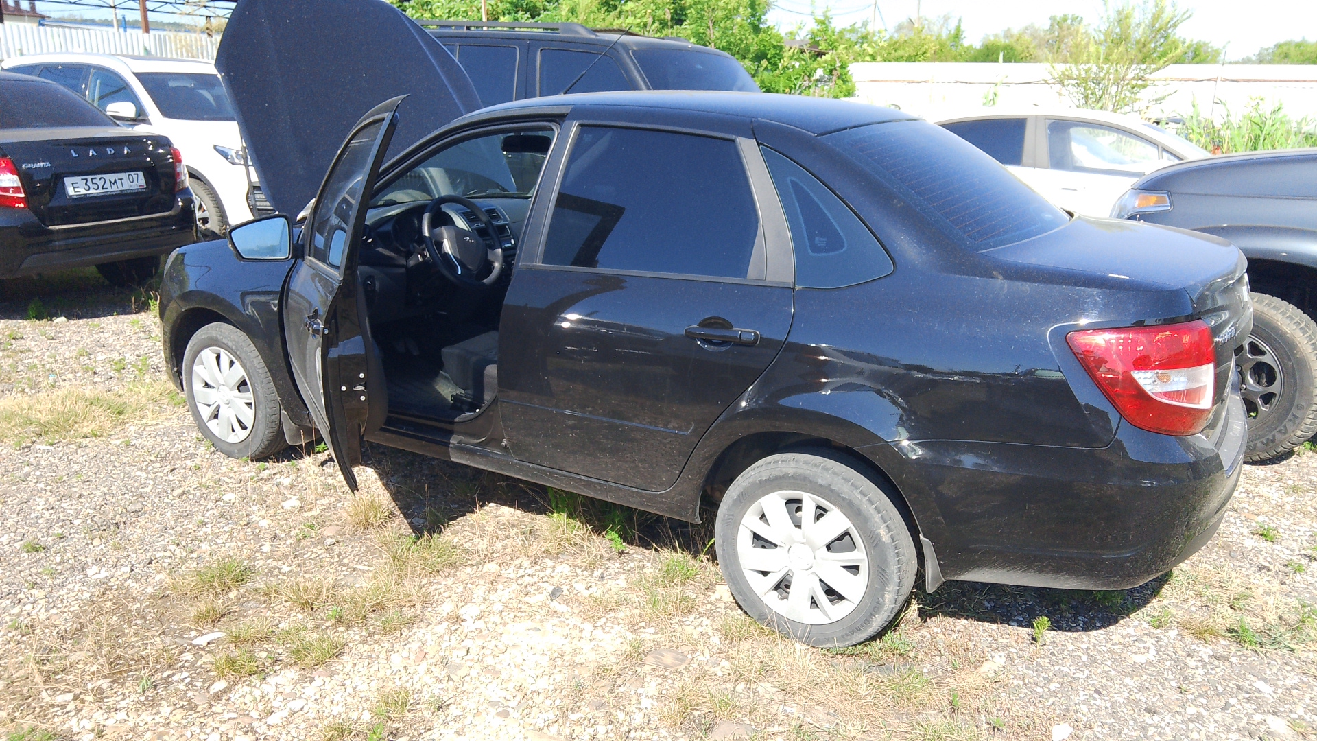 Lada Granta 219040