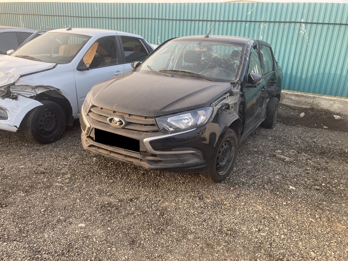 Lada Granta 1.6 MT (90 л.с.) Седан