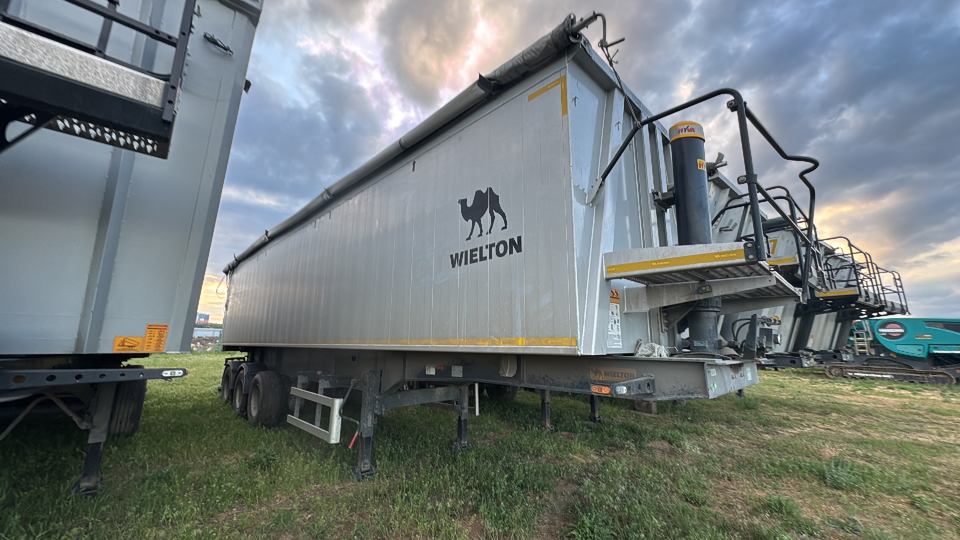 Полуприцеп-самосвал Wielton NW3A55PD NW-3