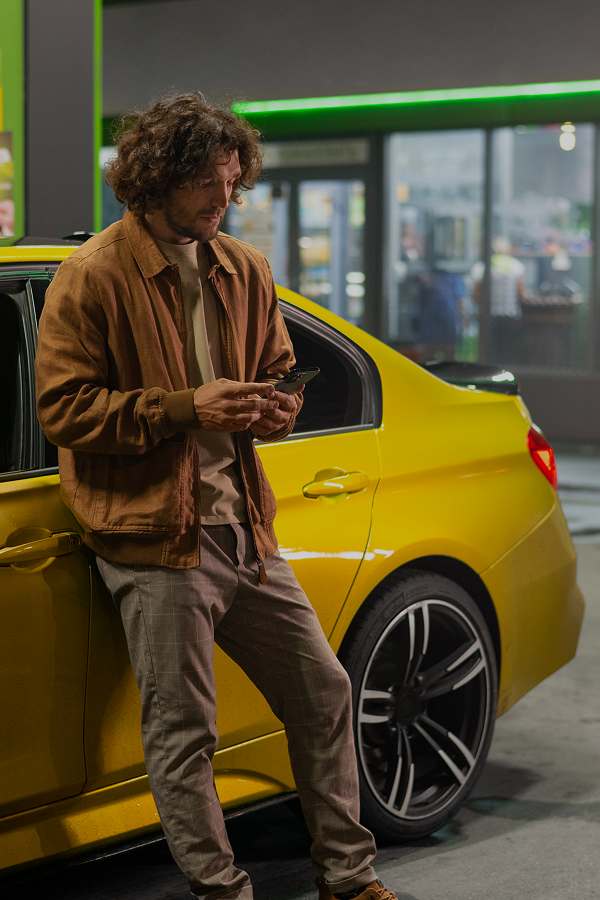 Автомобили под такси в лизинг