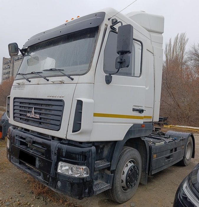 Тягач-седельный-МАЗ-544028