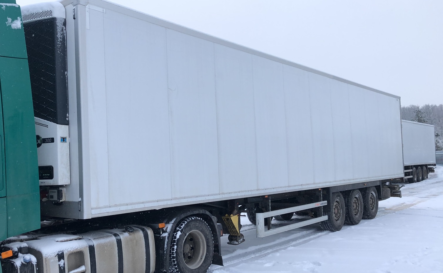 Полуприцеп изотермический CTTM CARGOLINE 972200-10.00.00.000