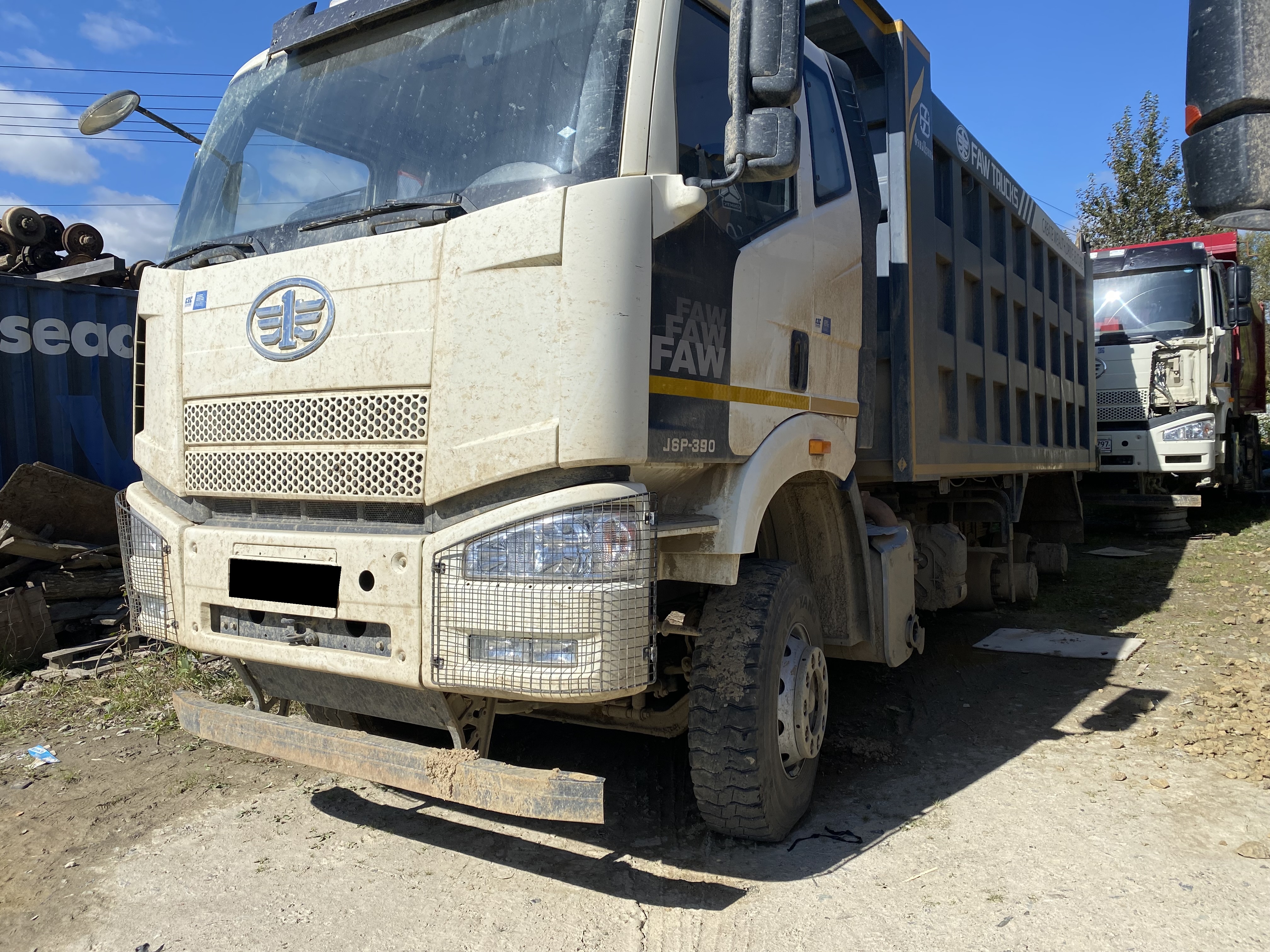 Самосвал Faw J6 CA3250P66K24T1E5