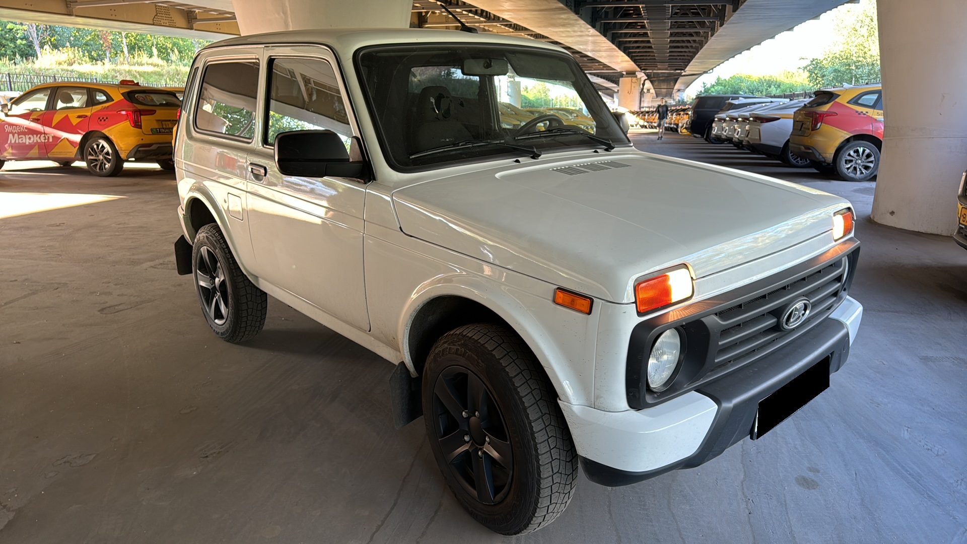 Lada Niva Legend (212140)