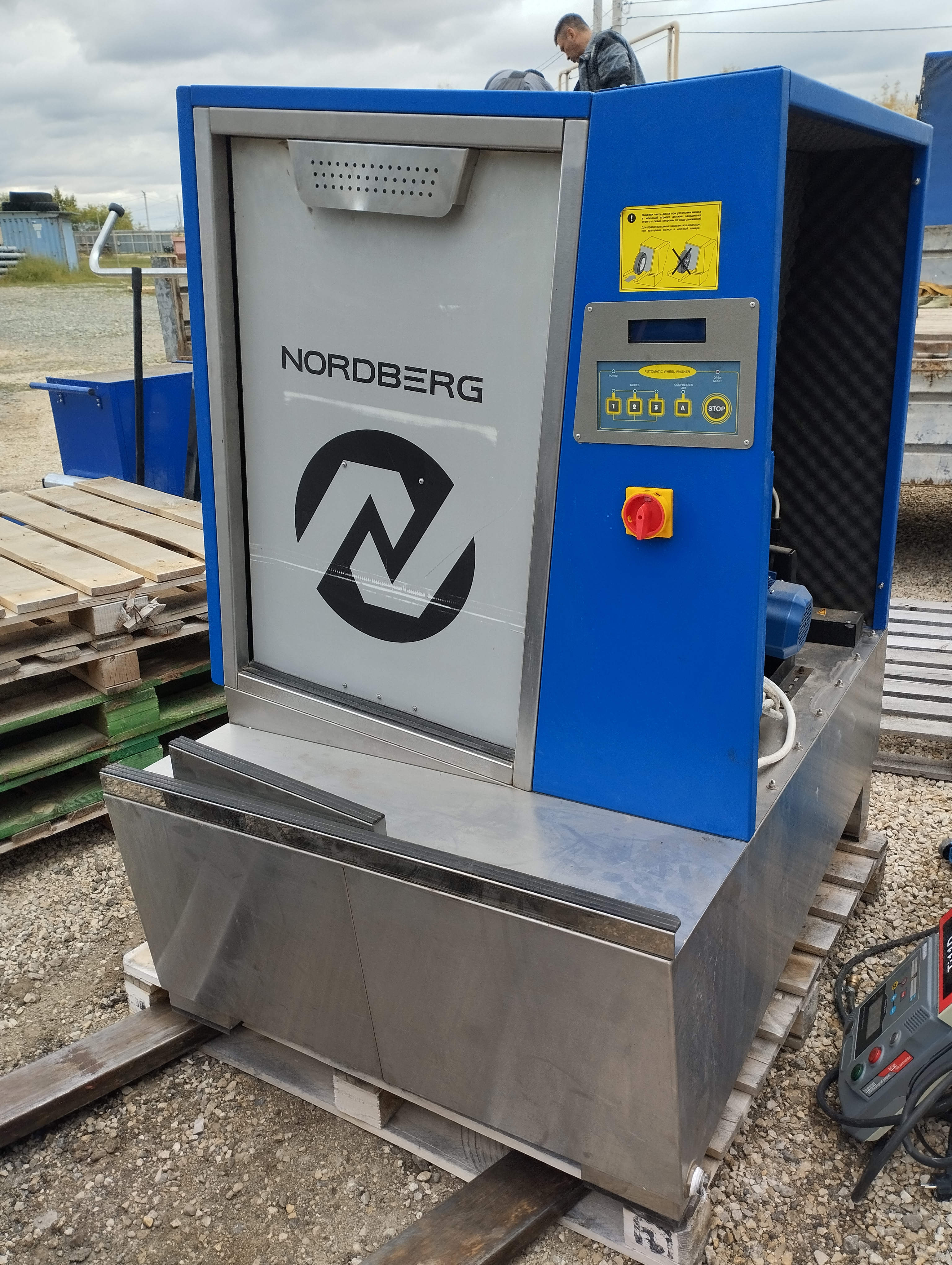 Комплект оборудования для шиномонтажа