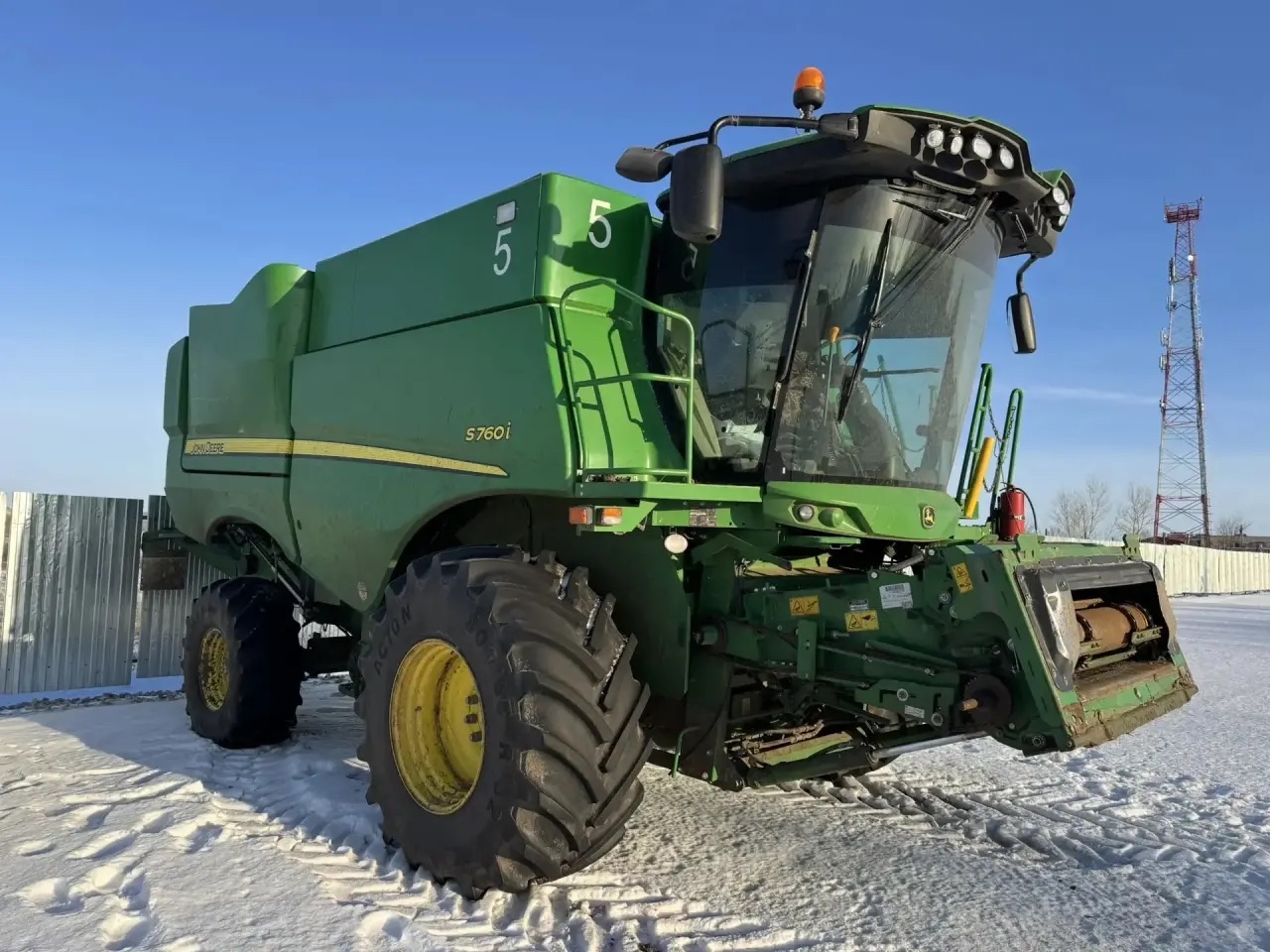 Комбайн John Deere S760