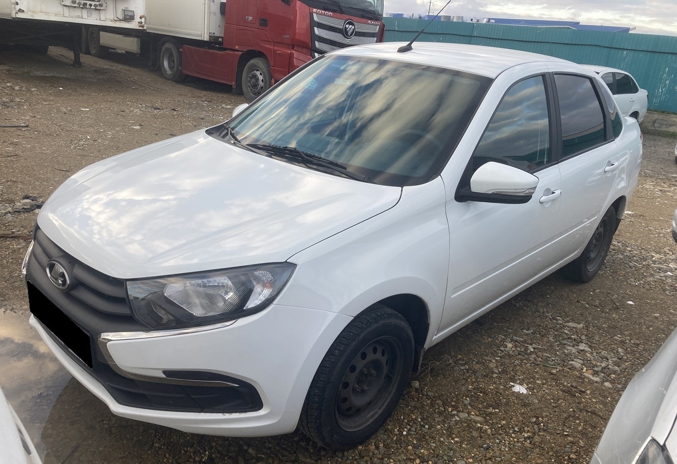 Lada Granta 1.6 MT (90 л.с.) Седан