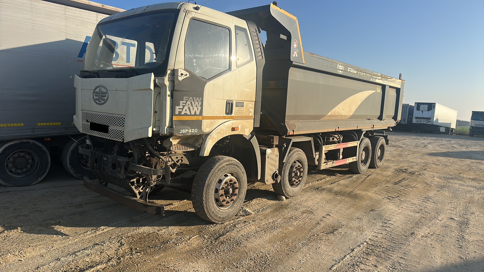 Самосвал Faw J6 CA3310P66K24T4E5