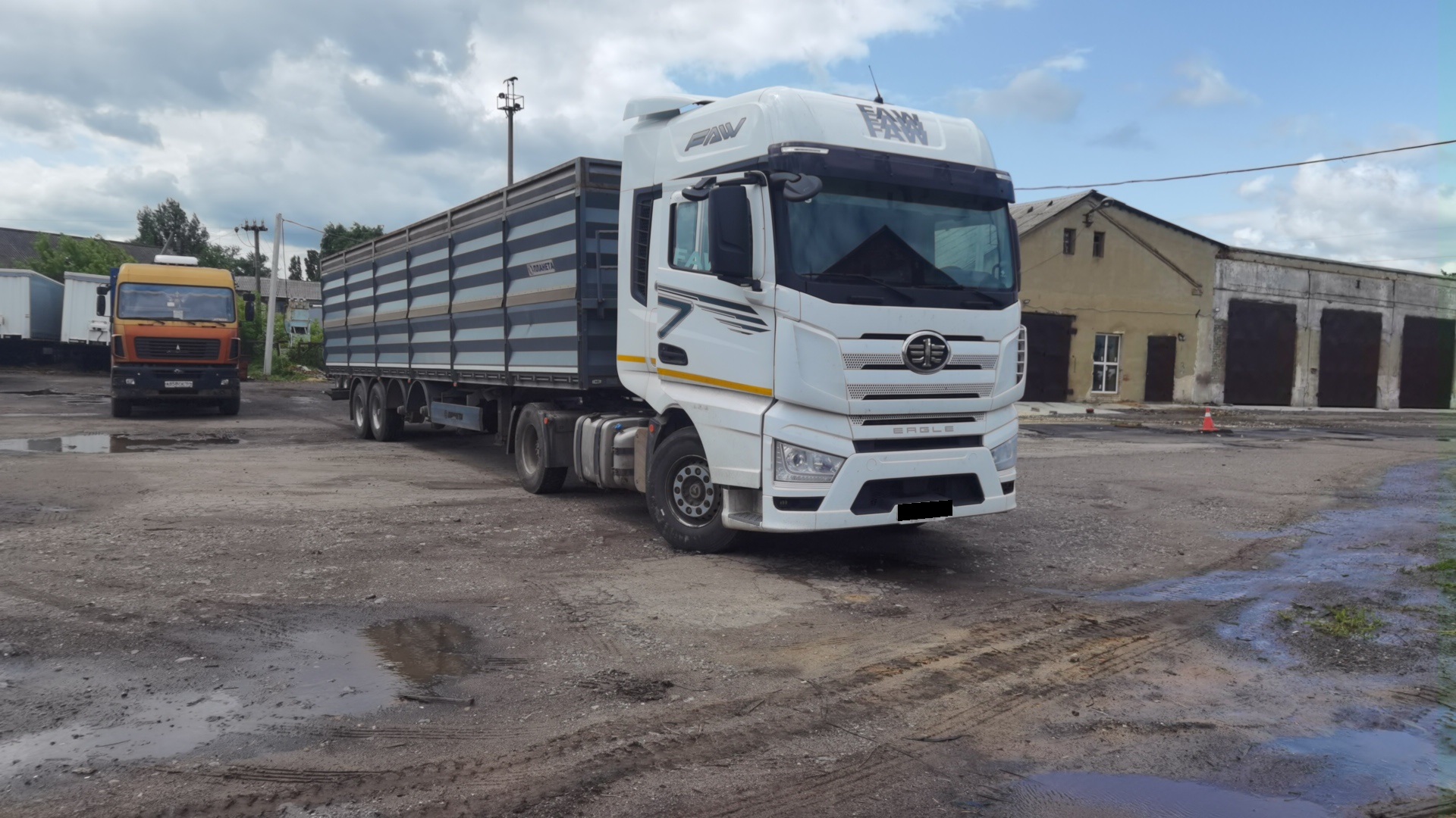 Тягач седельный Faw CA4180P77K25E5