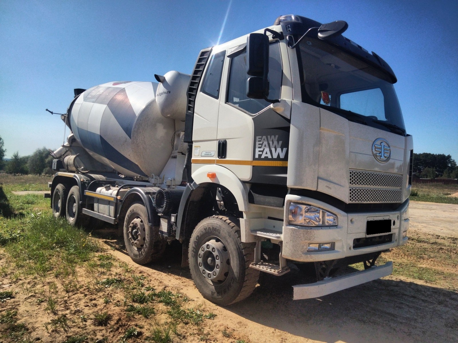 Автобетоносмеситель Tigarbo 69367S