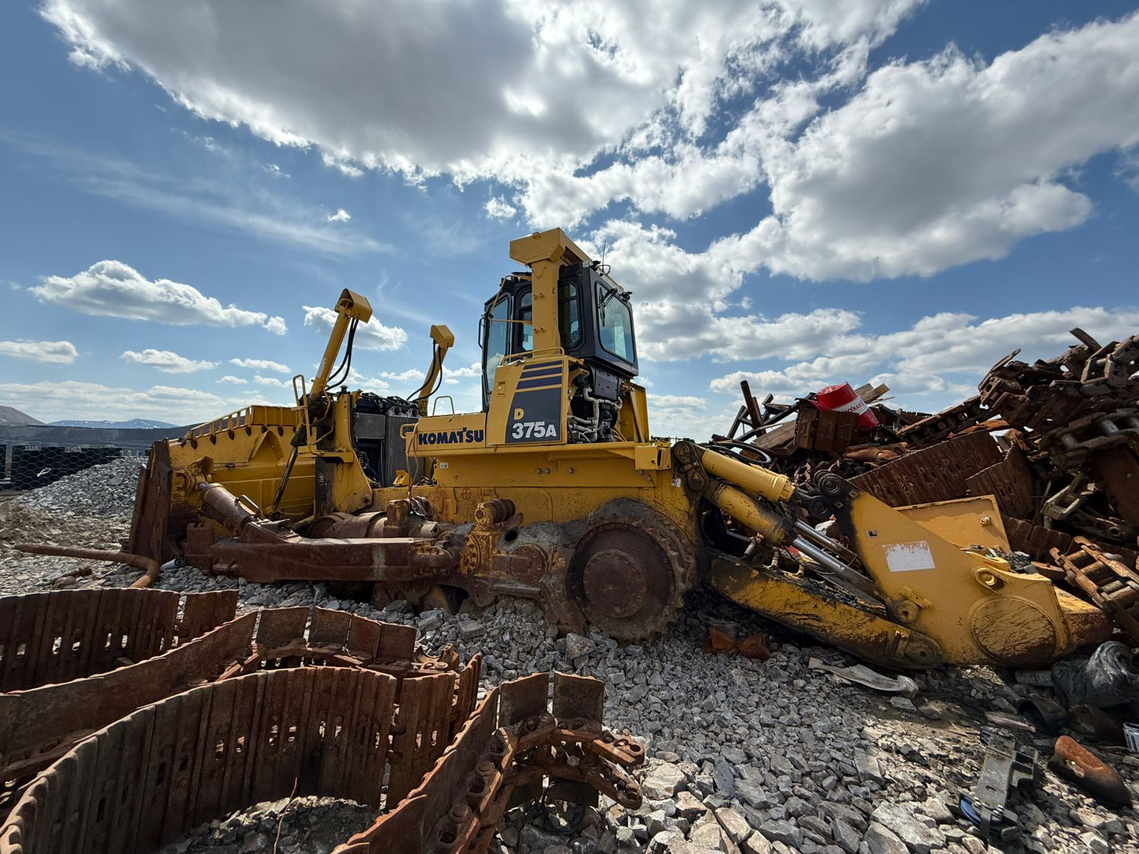 Бульдозер KOMATSU D375А-6