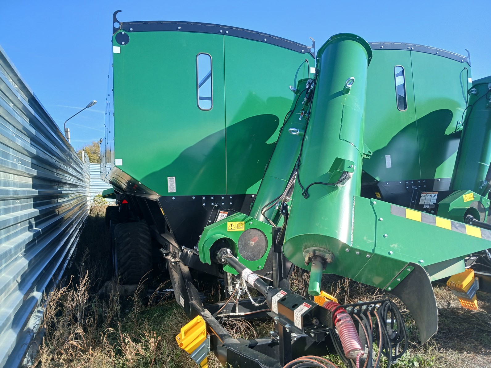 Бункер-перегрузчик Лилиани БП-22/28-1