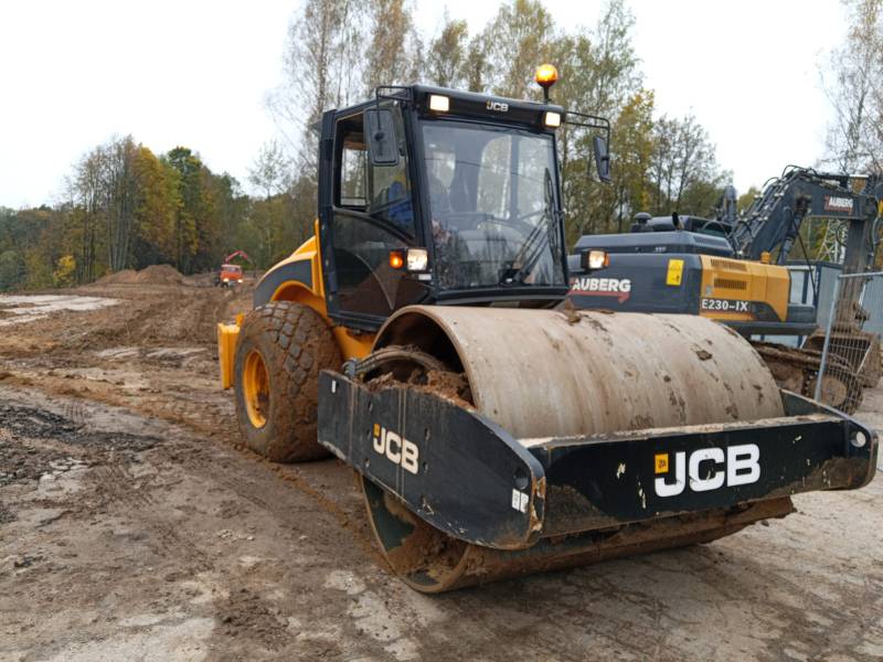 Каток дорожный JCB VM166D 