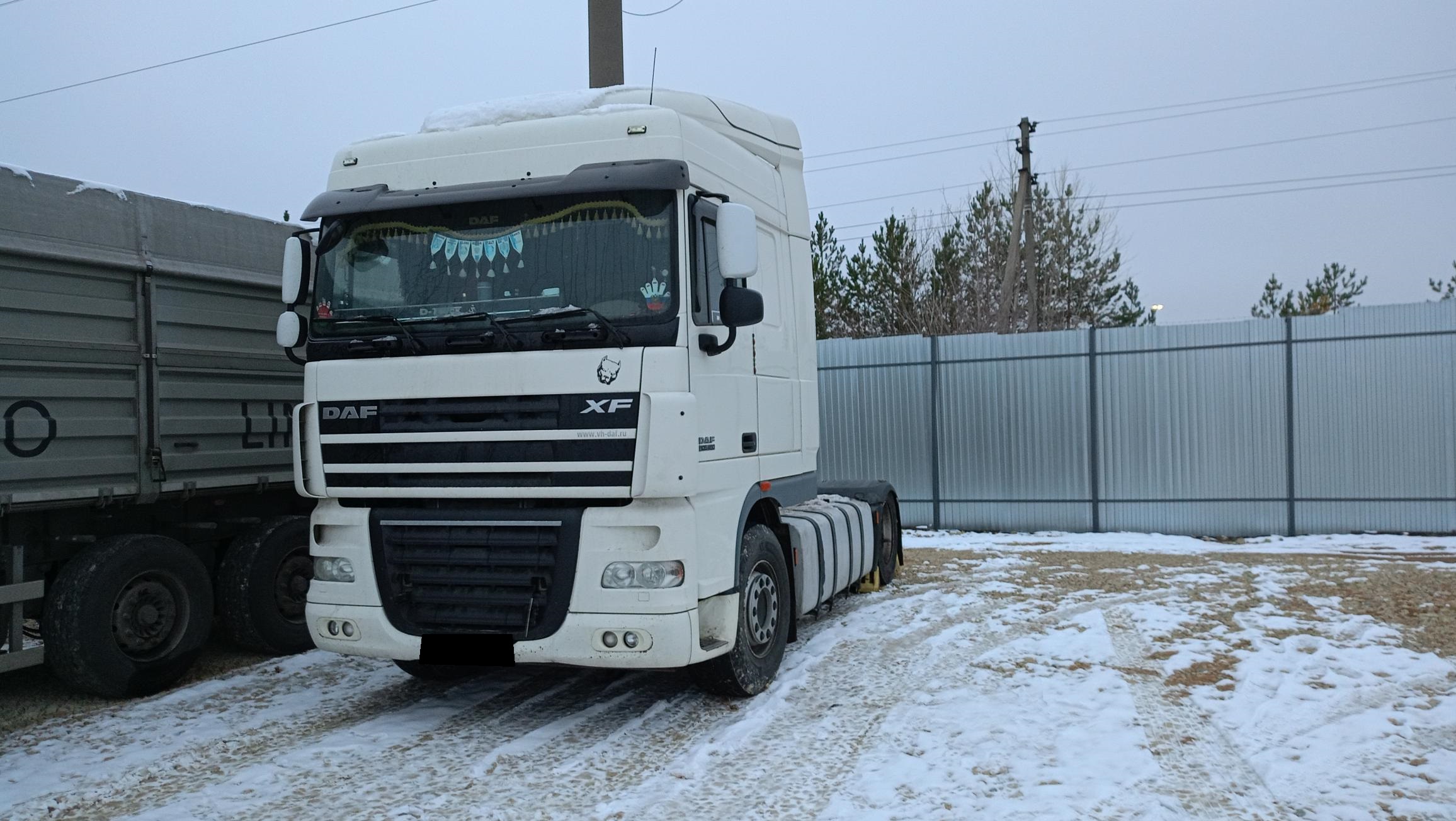 Тягач седельный Daf FT XF 105.460