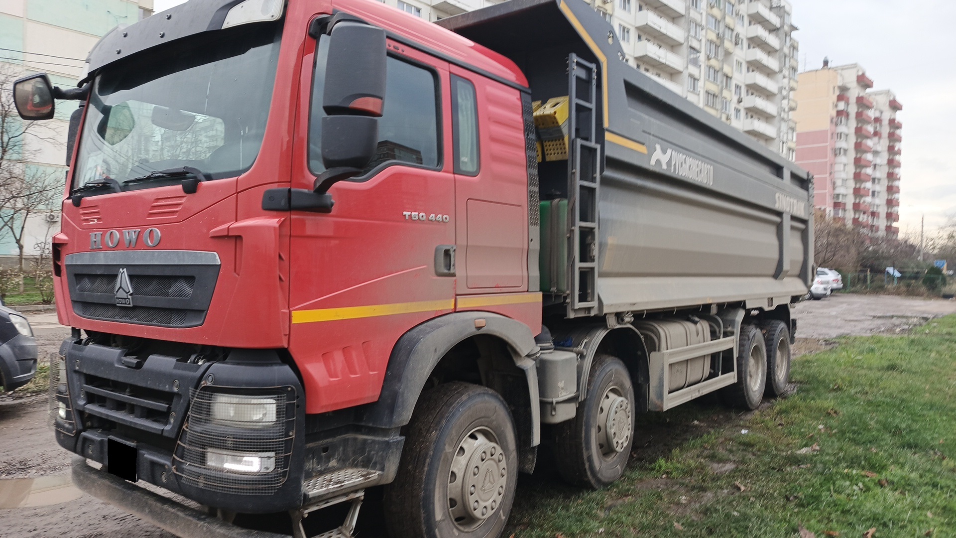 Самосвал Howo T5G ZZ3317V386GE1