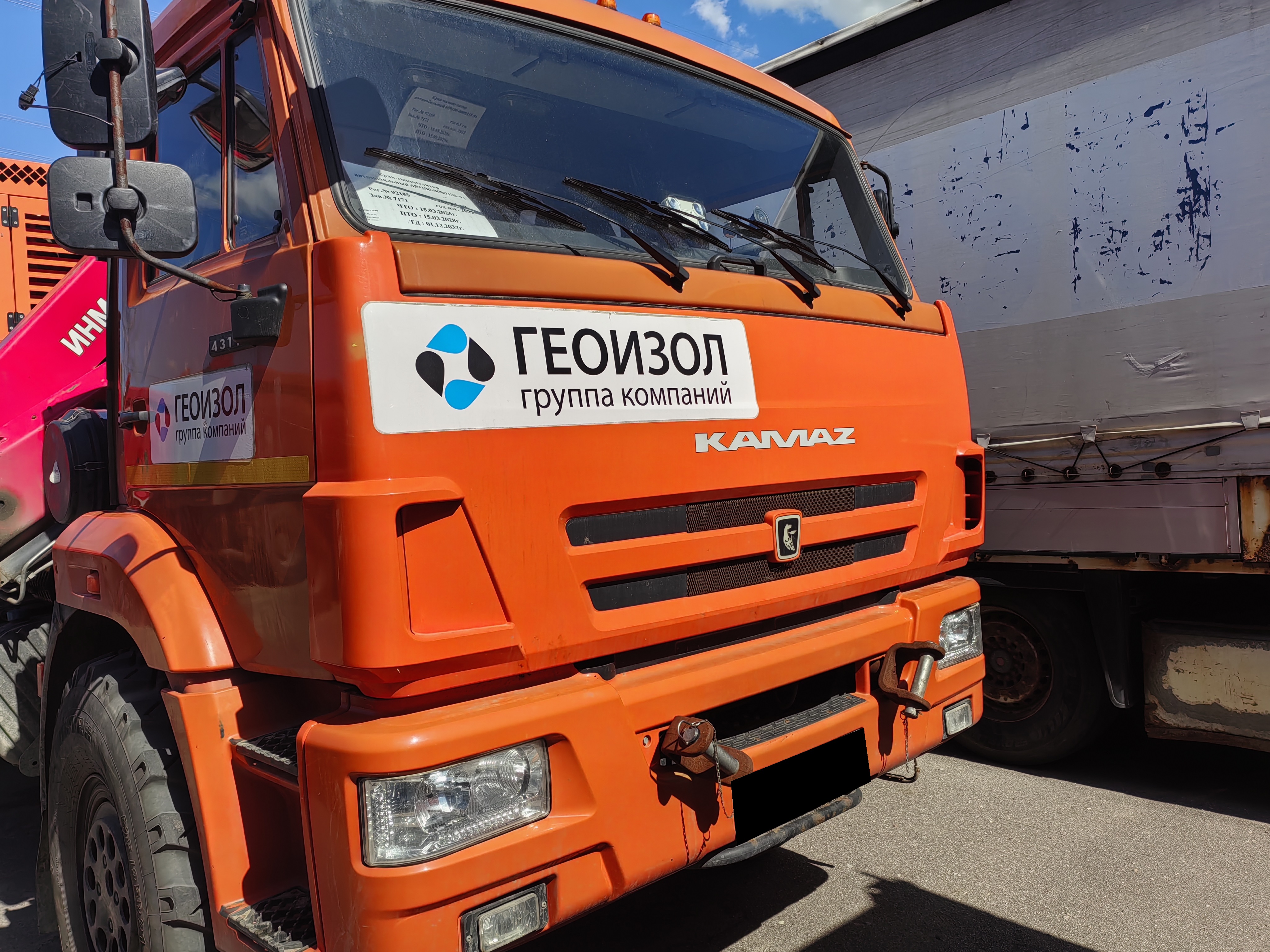 А/м бортовой на шасси КАМАЗ-6580 с КМУ Palfinger Inman IT 150 (659100)