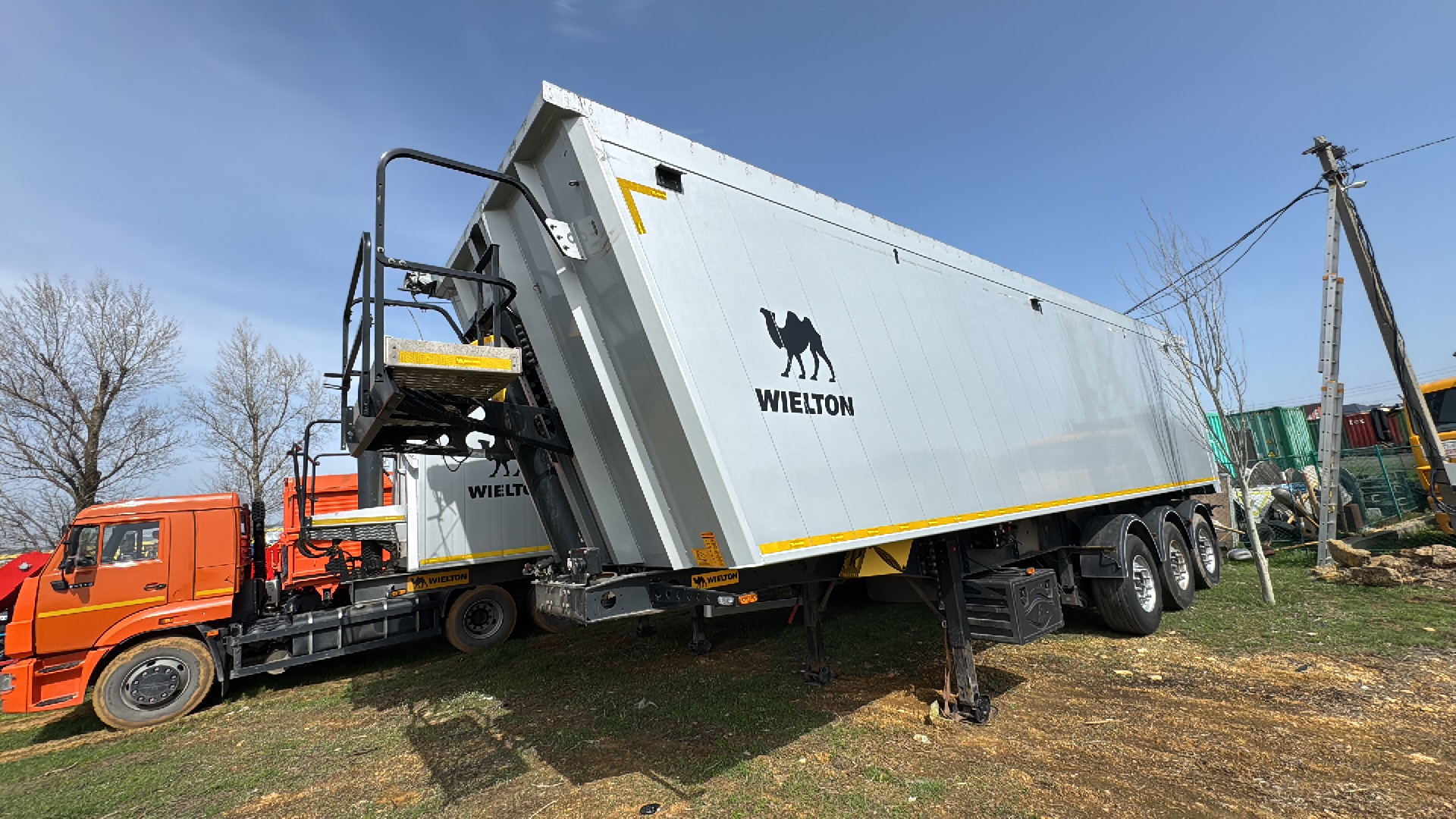 Полуприцеп-самосвал Wielton NW3A55SD