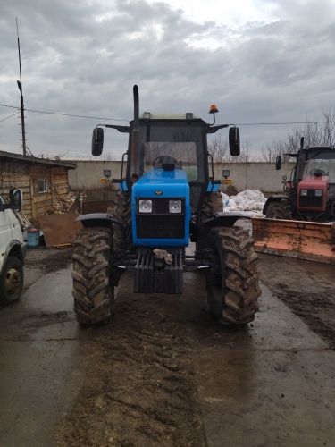 Трактор Беларус 1221.3 